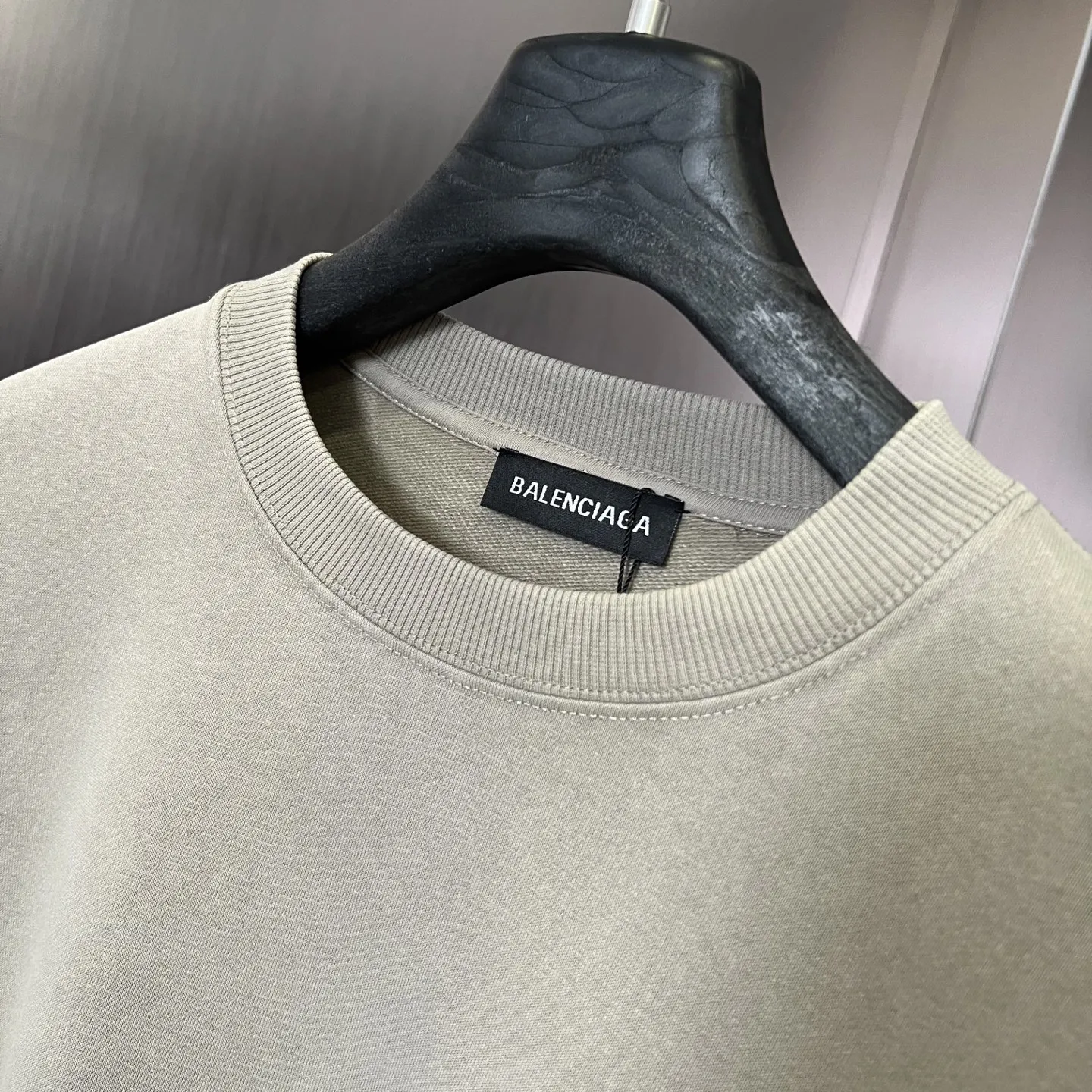 BALENCIAGA 暗夜黒 復古深灰 丸首スウェット - 画像 (5)