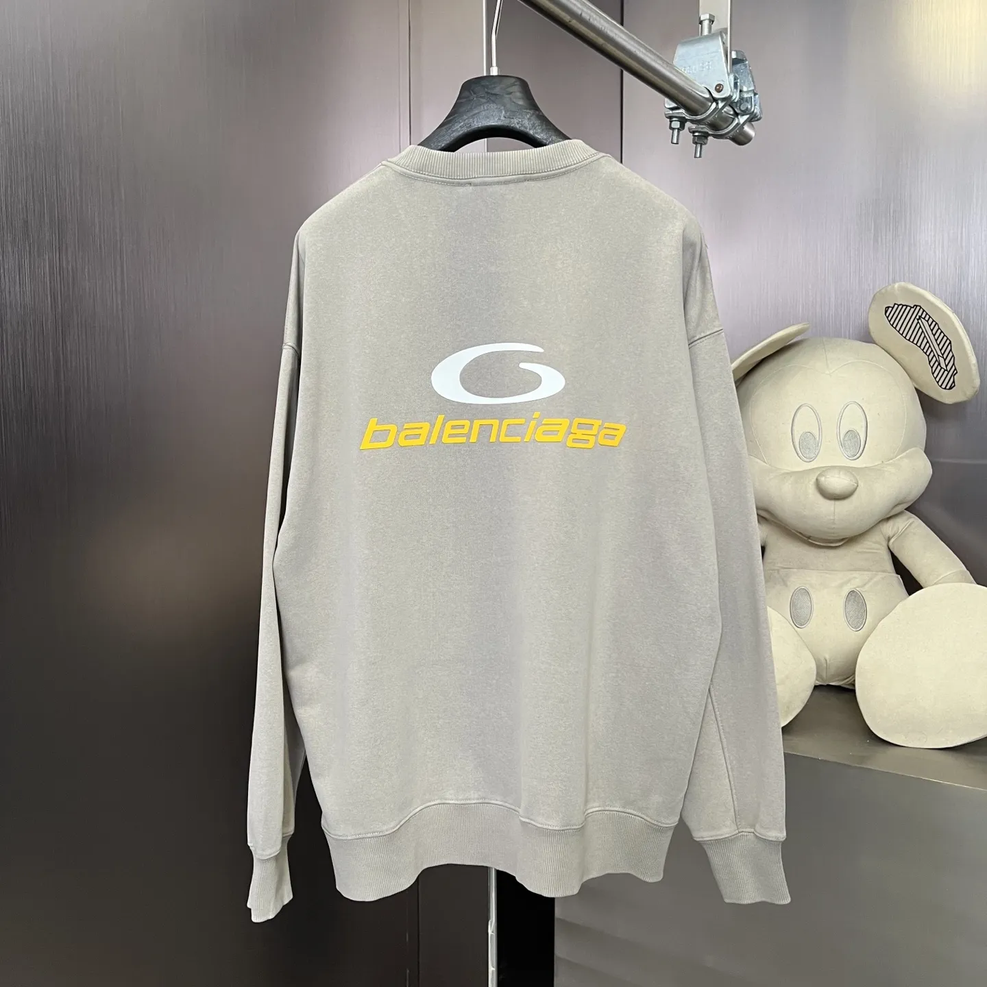 BALENCIAGA 暗夜黒 レトロスタイルスウェット - 画像 (7)