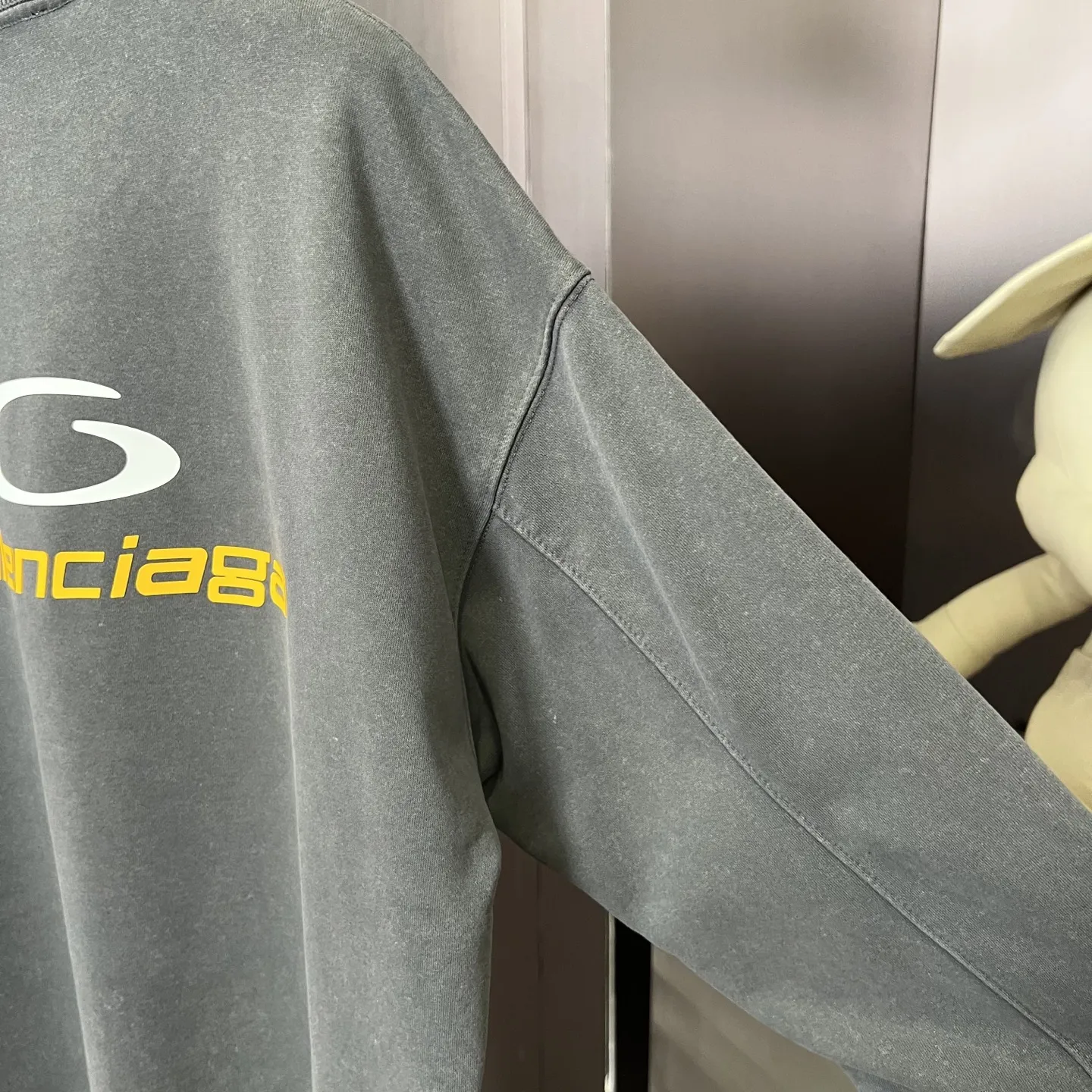 Balenciaga 暗夜黒 復古スタイルスウェット - 画像 (8)