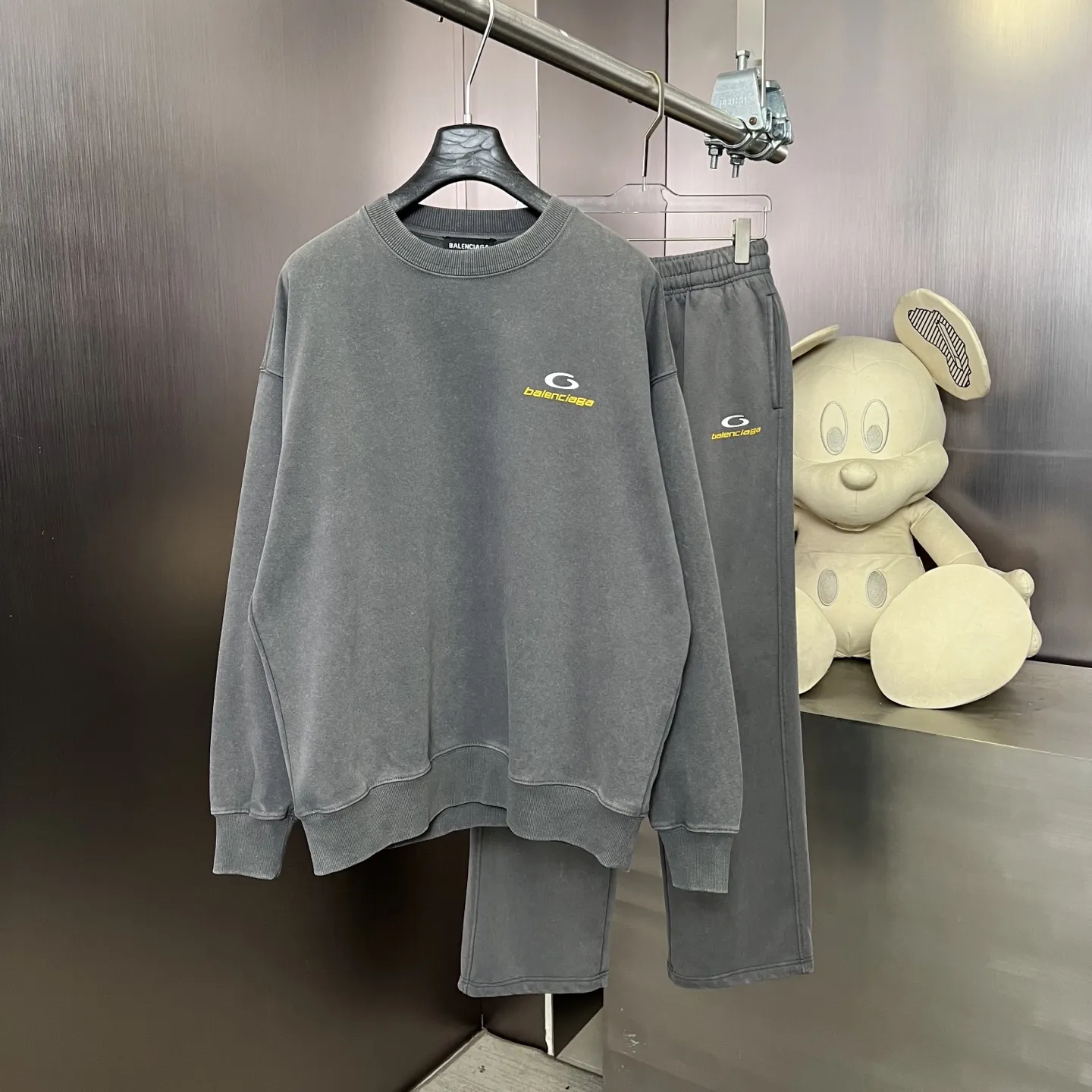 Balenciaga 暗夜黒 復古スタイルスウェット - 画像 (9)