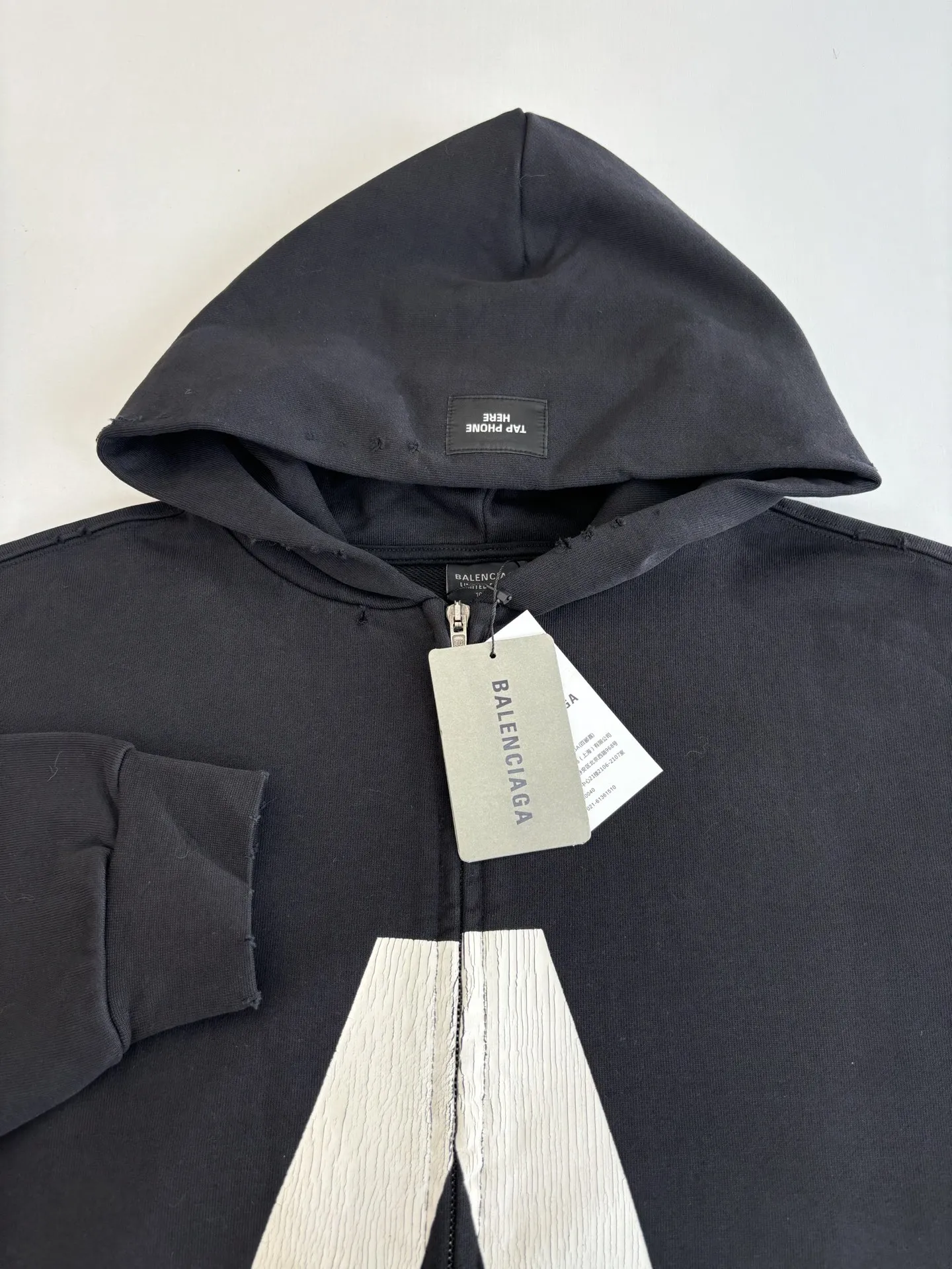 Balenciaga 黒逆Vバースト文字サウンド楽フーディ - 画像 (4)