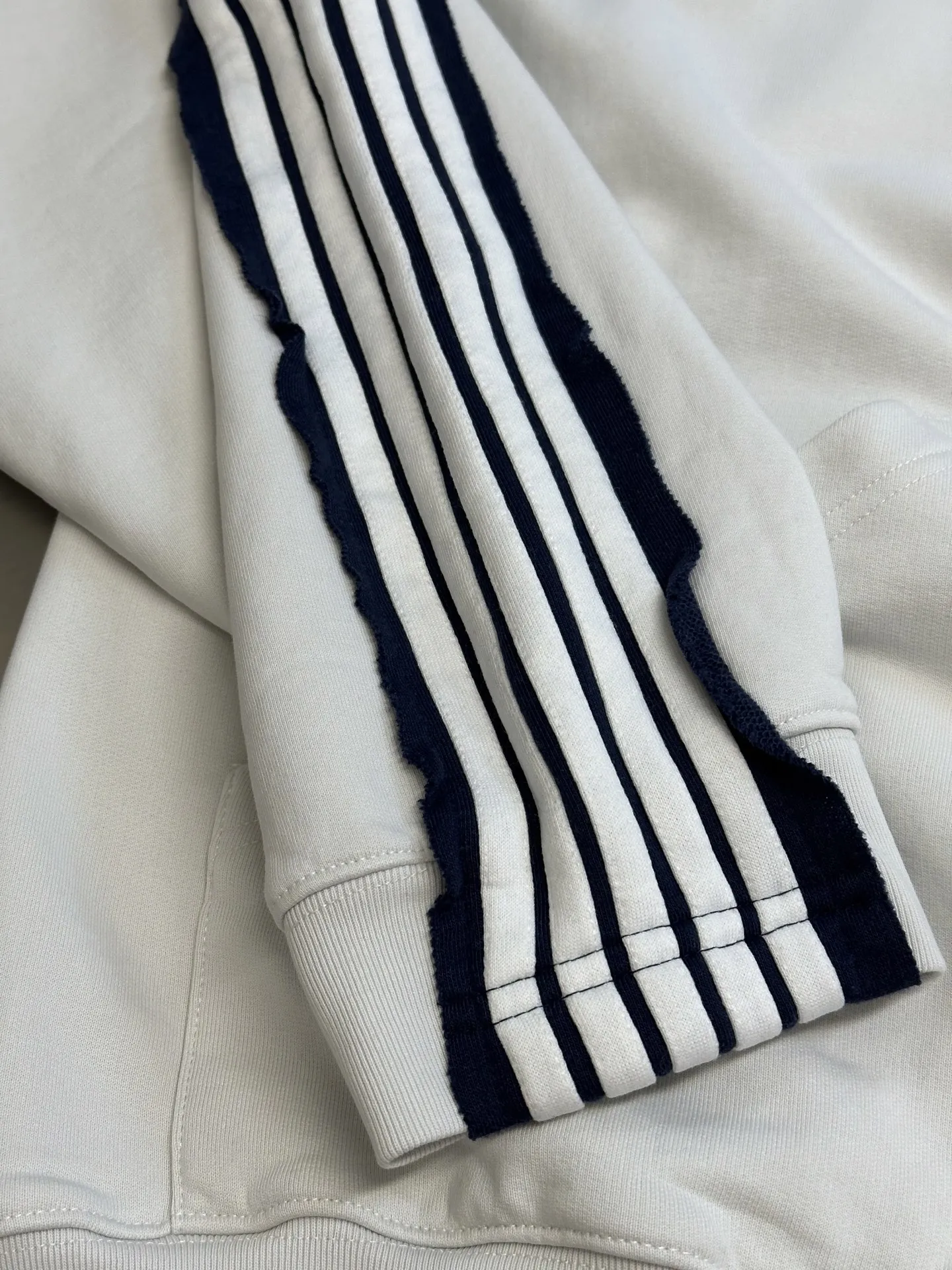 BALENCIAGA ホワイト 肩杠連帽ウェア - 画像 (10)