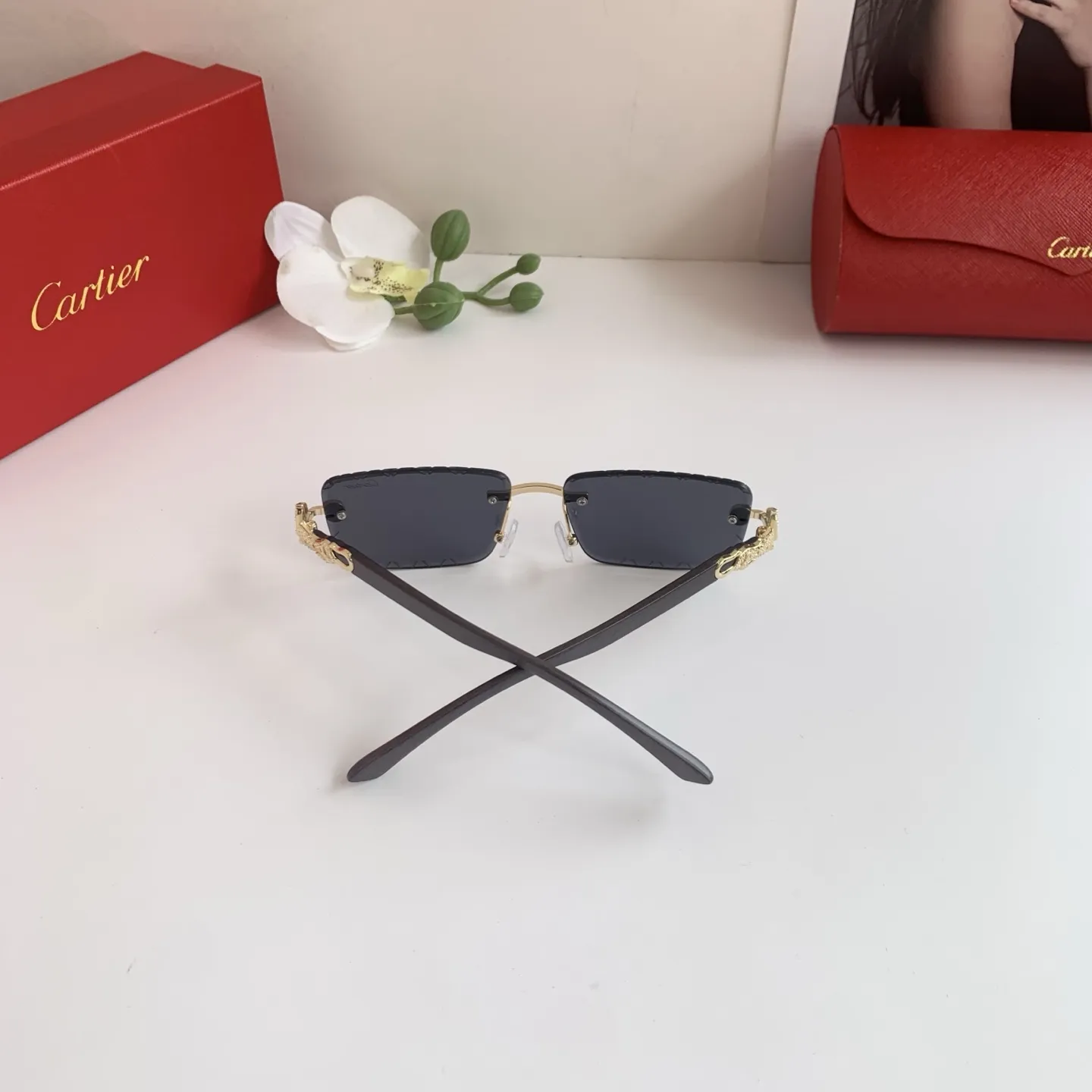 Cartier新作黒アークサングラス - 画像 (9)