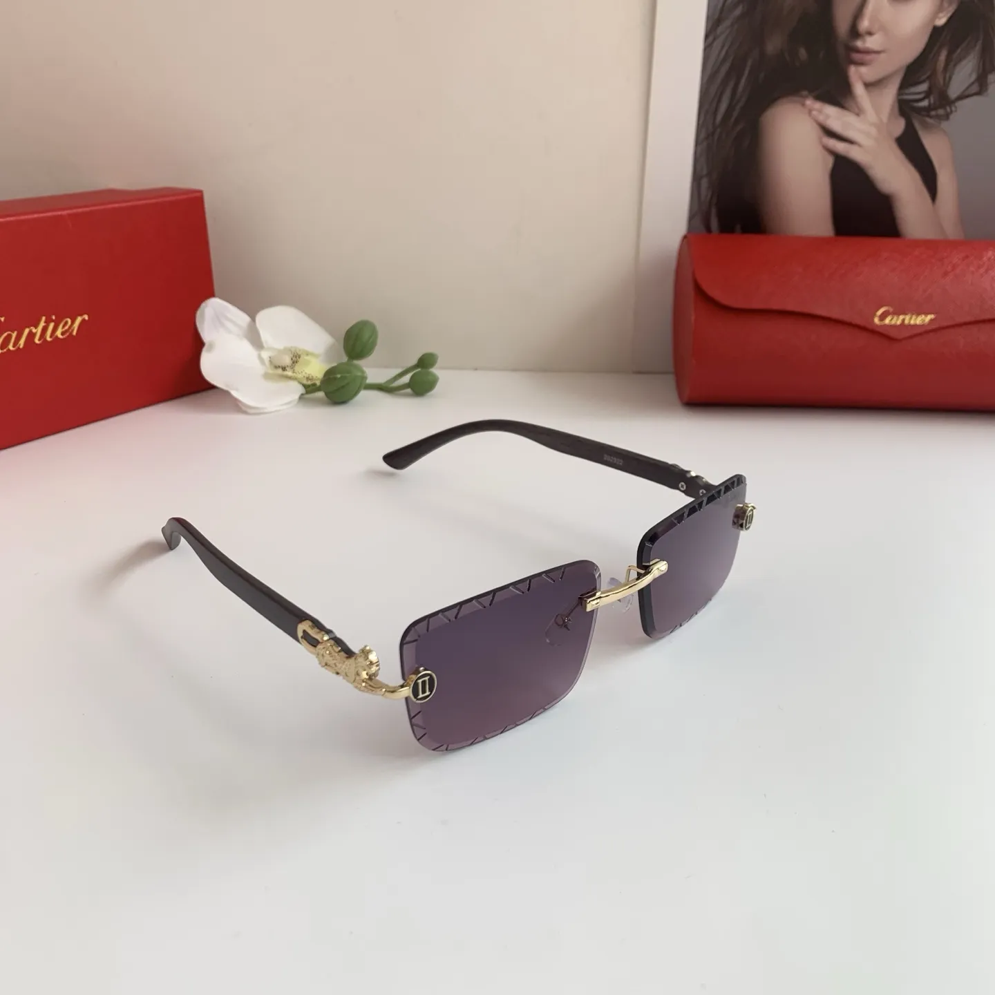 カルティエ新作黒ダイヤモンドサングラス
