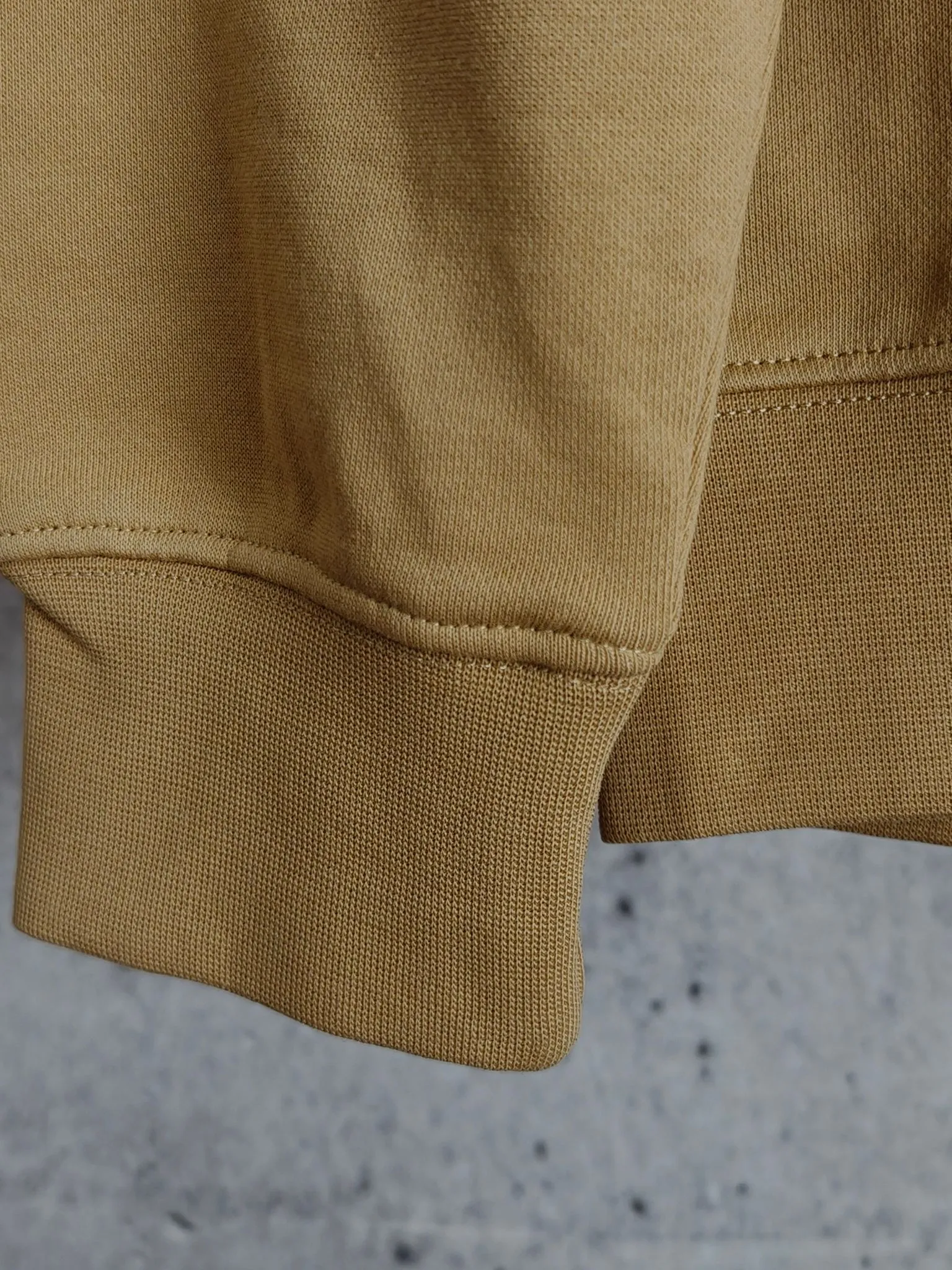 バーバリーブラックレ Label 刺繍カーキ色スウェット - 画像 (8)