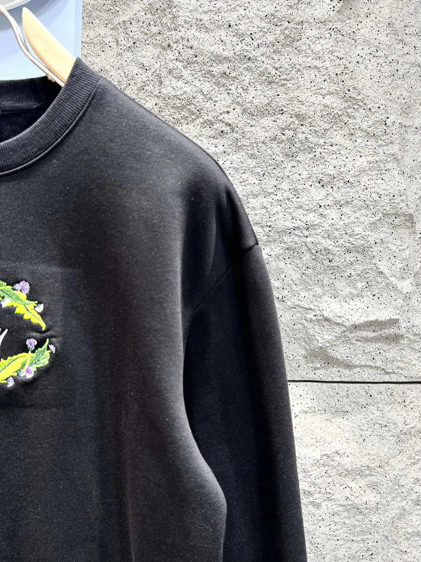 Burberry 黒 クラシック刺繍ラウンドネックスウェット - 画像 (6)