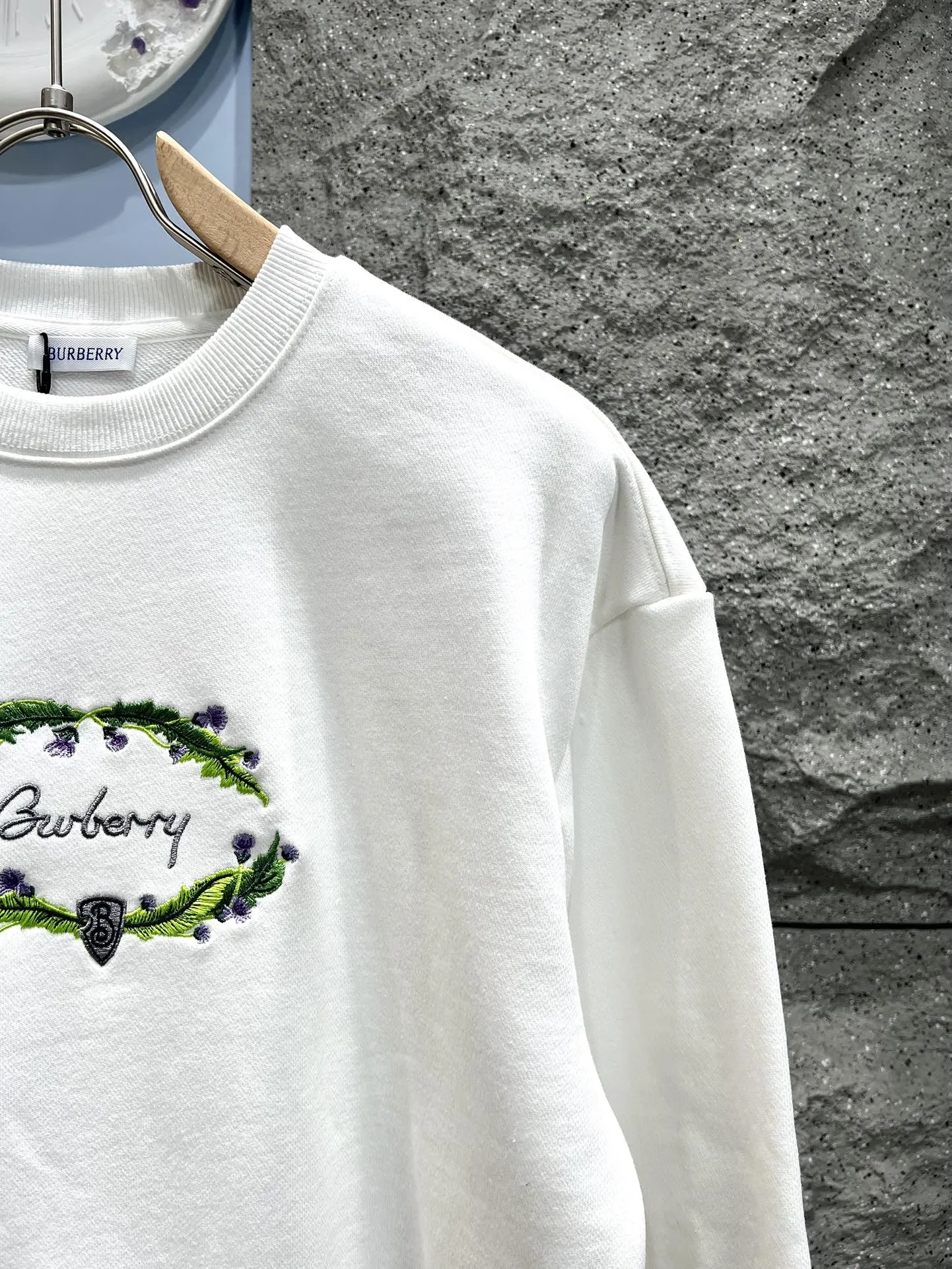 Burberry 白 手書き刺繍 クラシックスウェット - 画像 (5)
