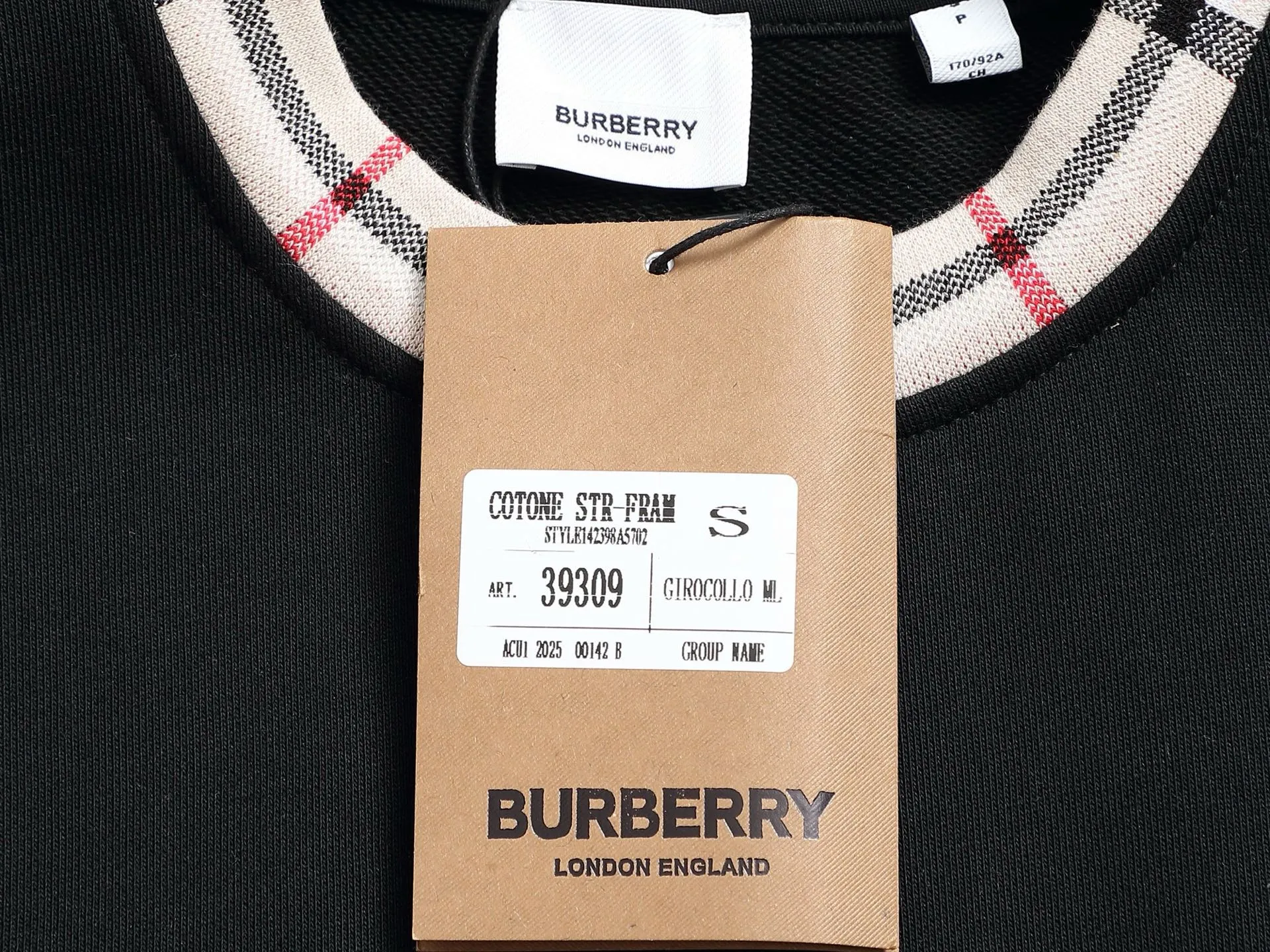 BURBERRY 420g 黒 丸首スウェットシャツ - 画像 (8)