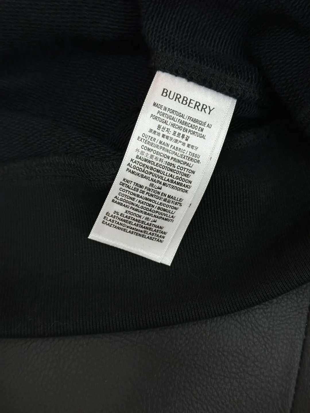 Burberry ブラック クロスステッチの軍馬 長袖スウェット - 画像 (8)