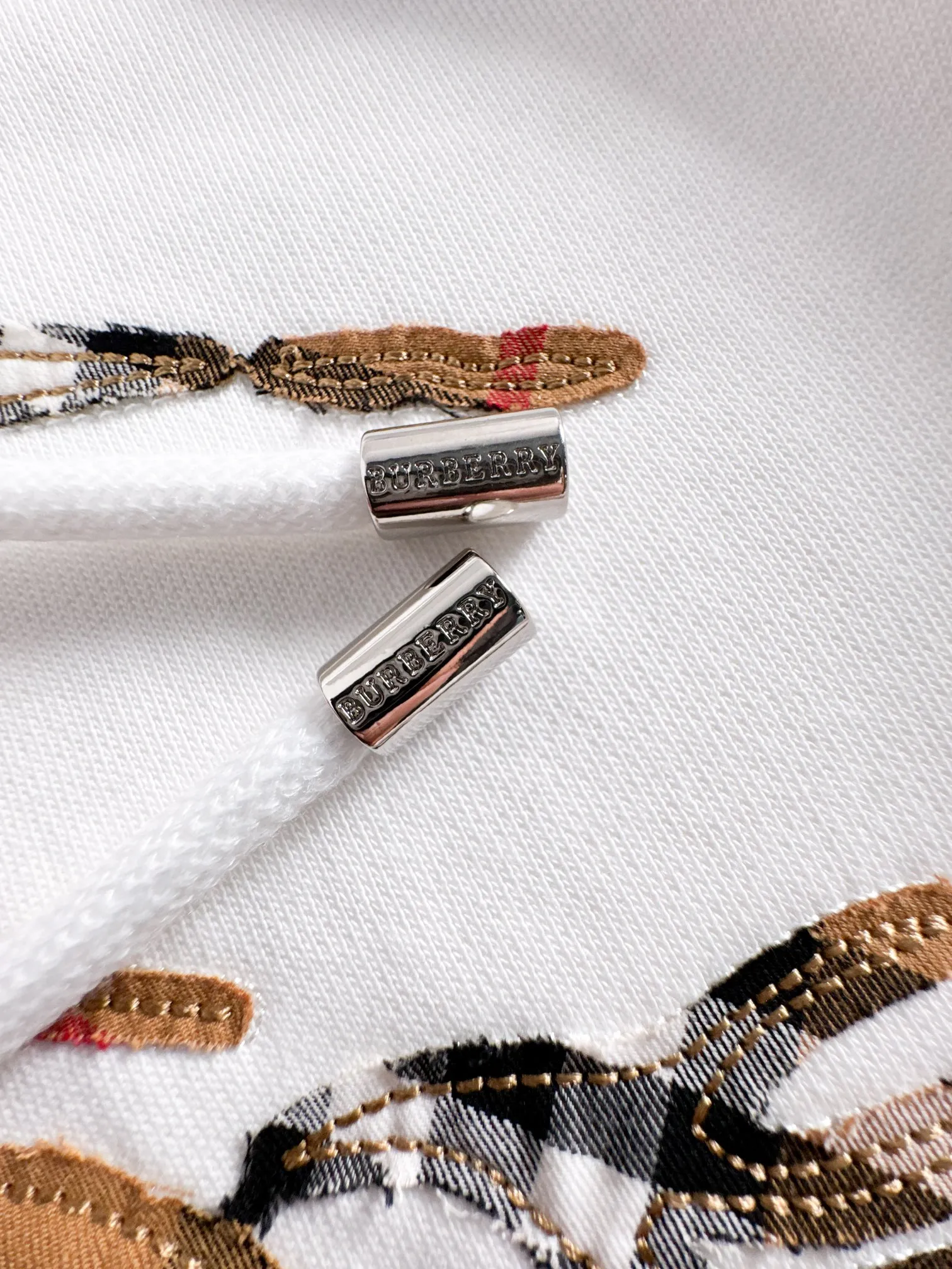 Burberry 25ss ホワイト 戦馬刺繍パーカー - 画像 (6)