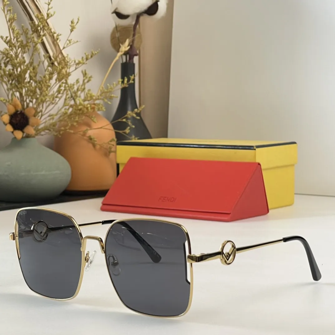 FENDI新作黒サングラスファッションアーク - 画像 (7)