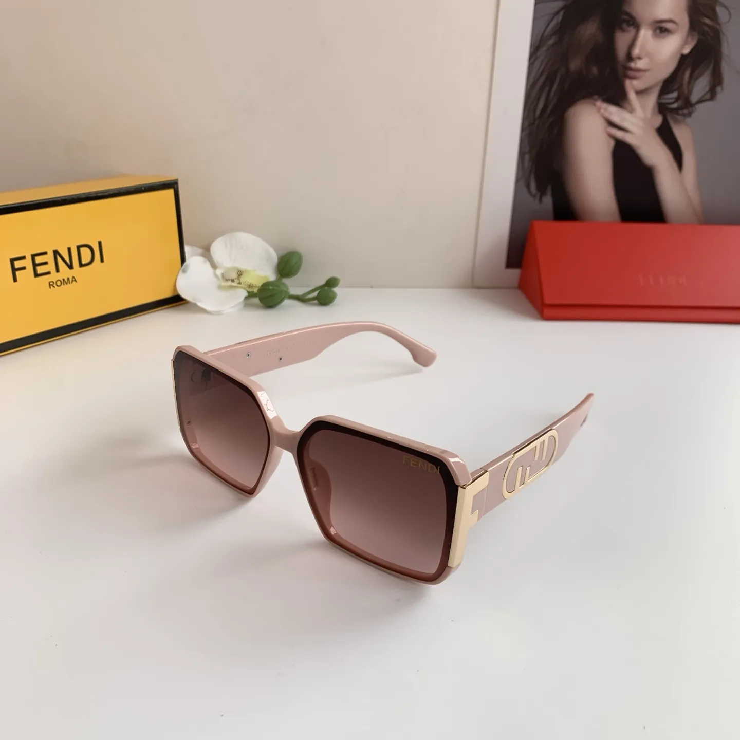 FENDI新作黒ファッションサングラス - 画像 (3)