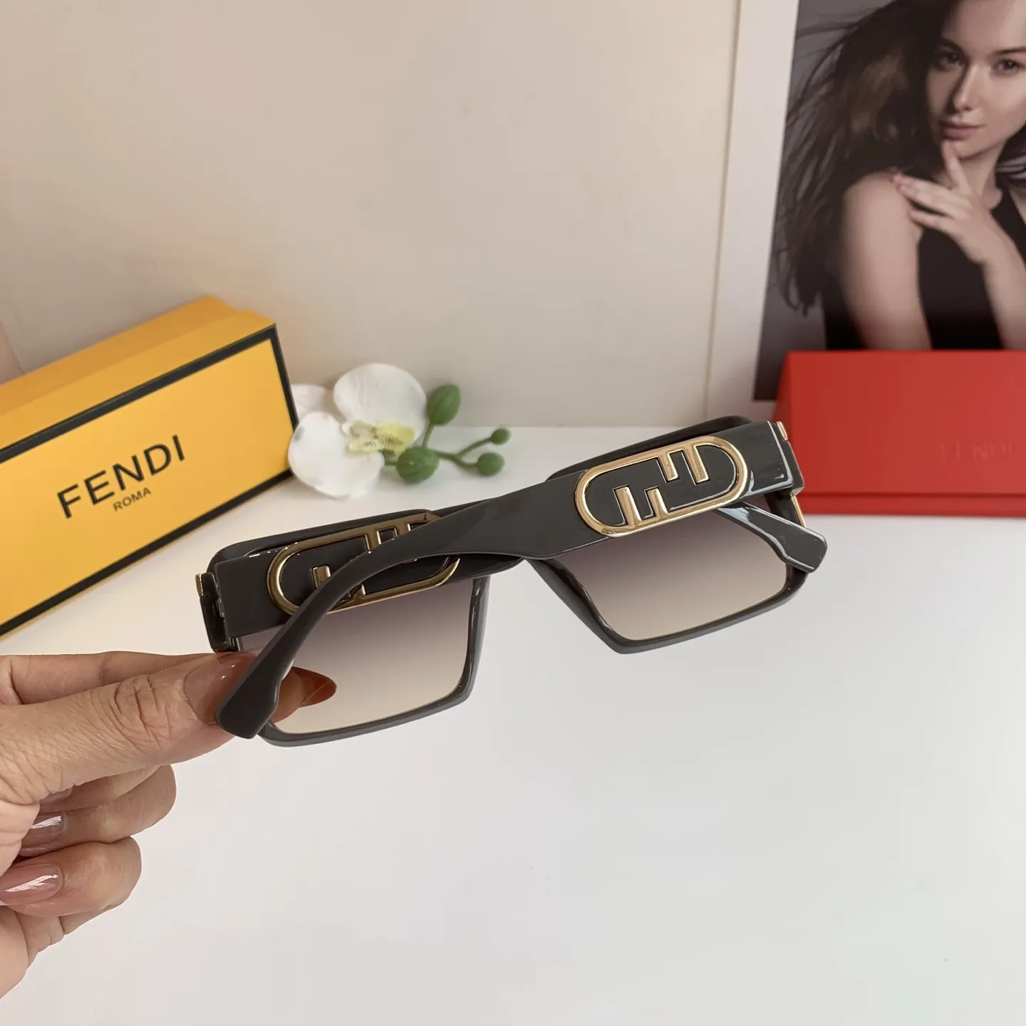 FENDI新作黒ファッションサングラス - 画像 (6)