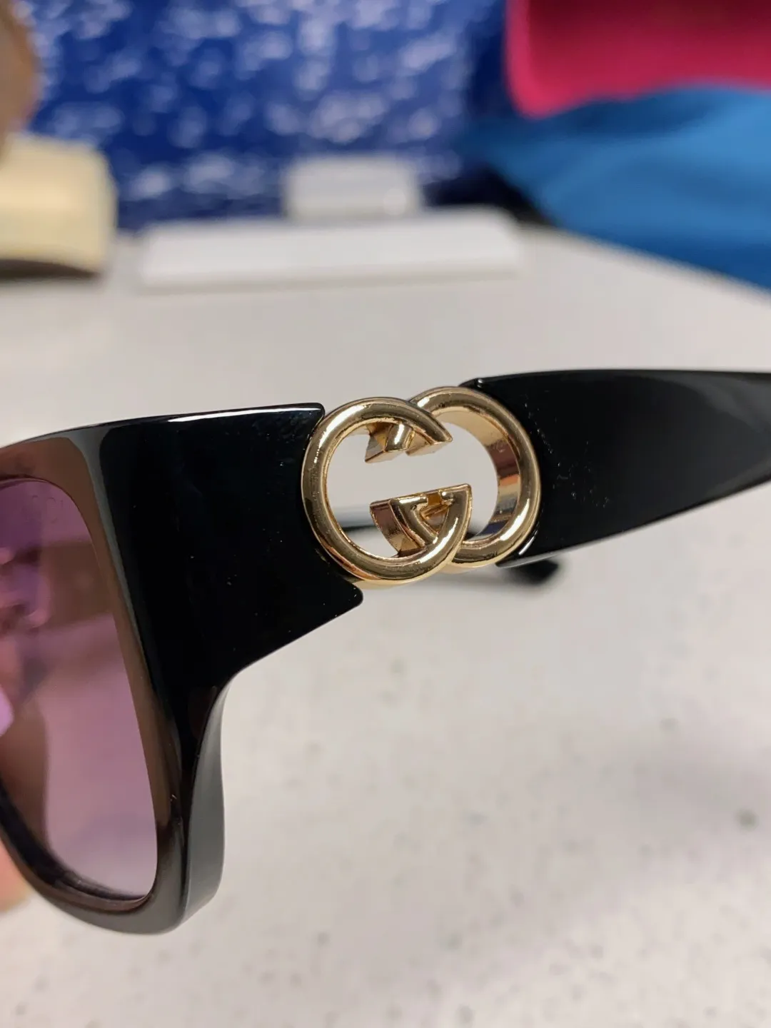 Gucci 黒キャッツアイサングラス新作 - 画像 (8)