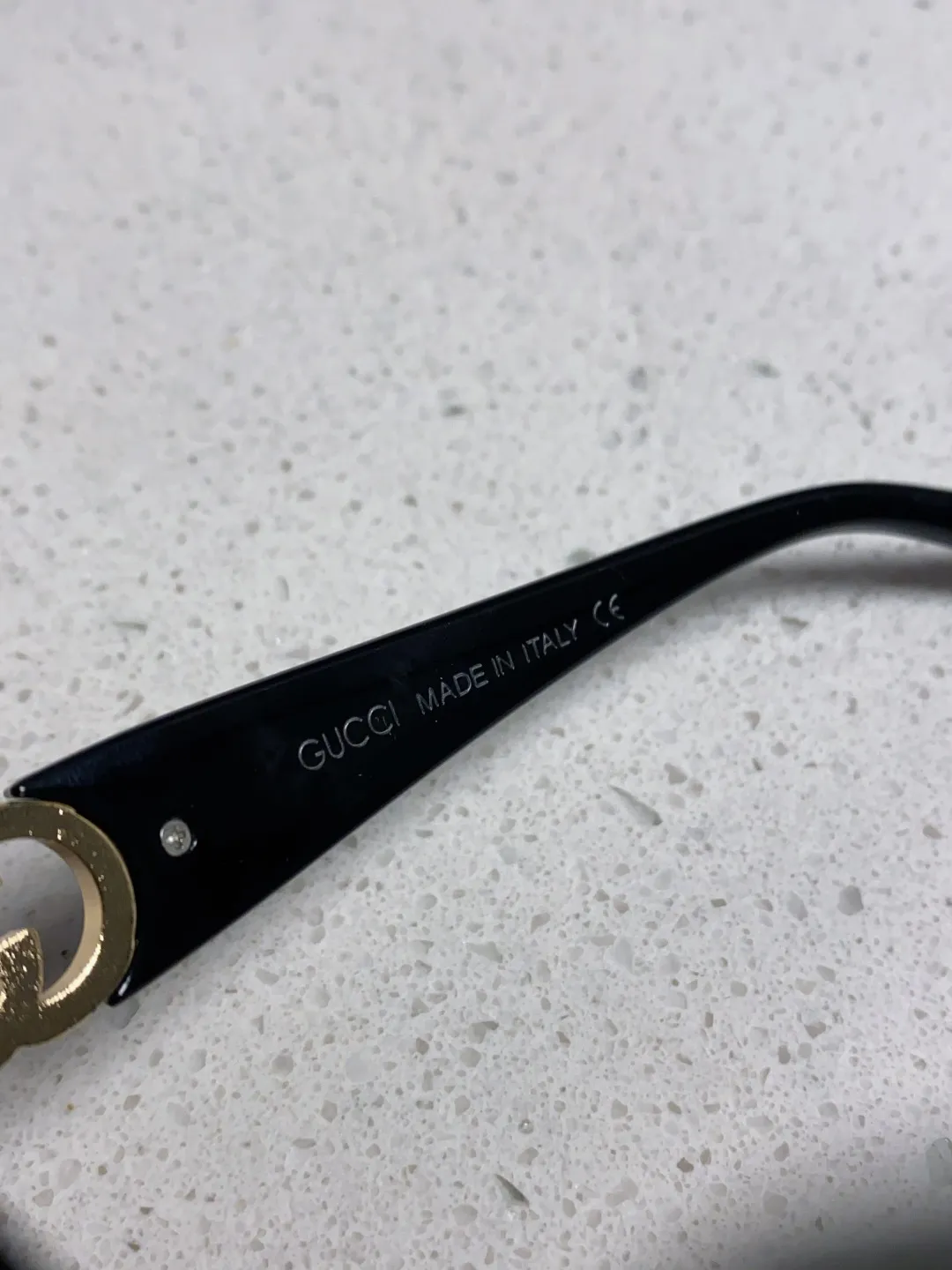 Gucci 黒キャッツアイサングラス新作 - 画像 (9)