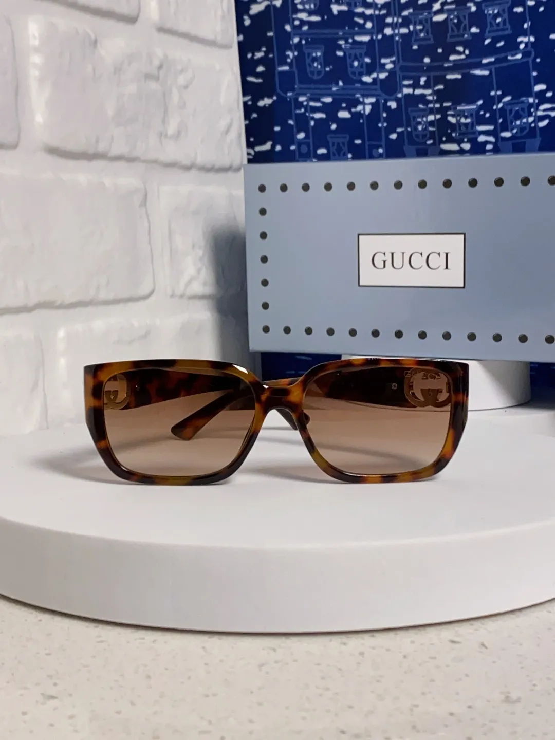 Gucci新作黒キャッツアイサングラス - 画像 (3)