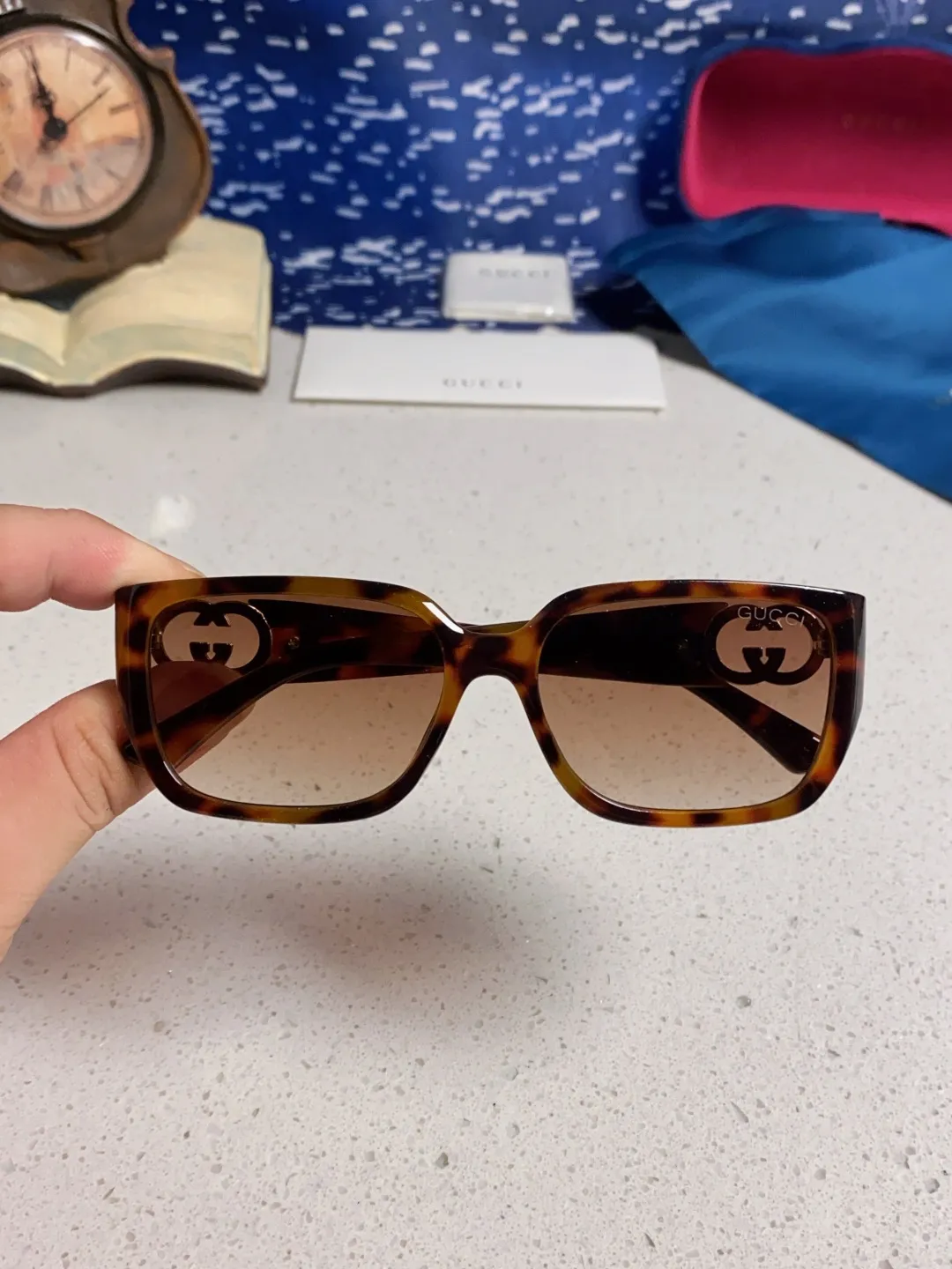 Gucci新作黒キャッツアイサングラス - 画像 (5)