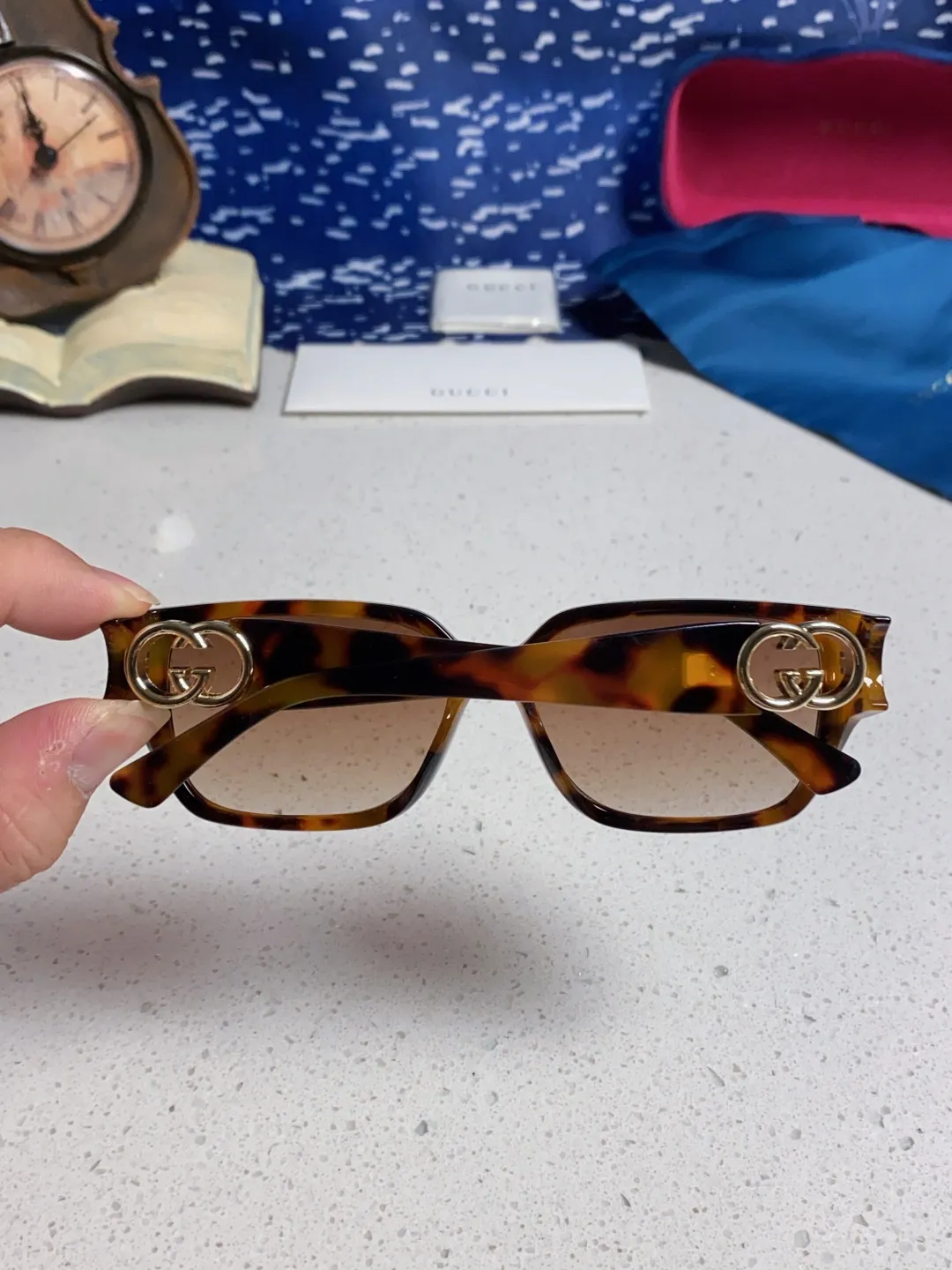 Gucci新作黒キャッツアイサングラス - 画像 (6)