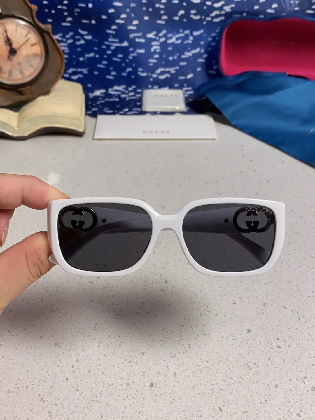 GUCCI新作白黒キャッツアイサングラス - 画像 (5)