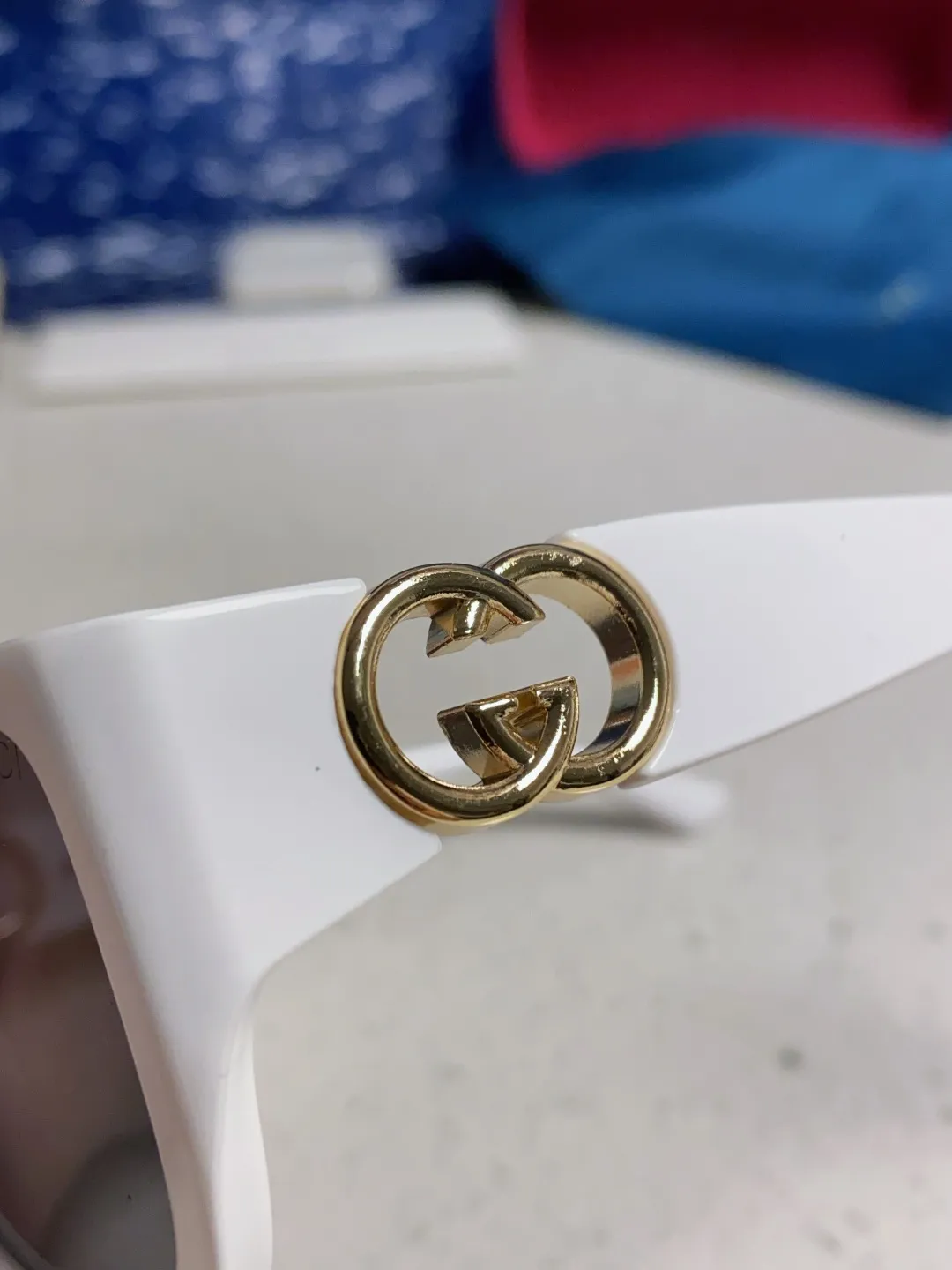 GUCCI新作白黒キャッツアイサングラス - 画像 (8)