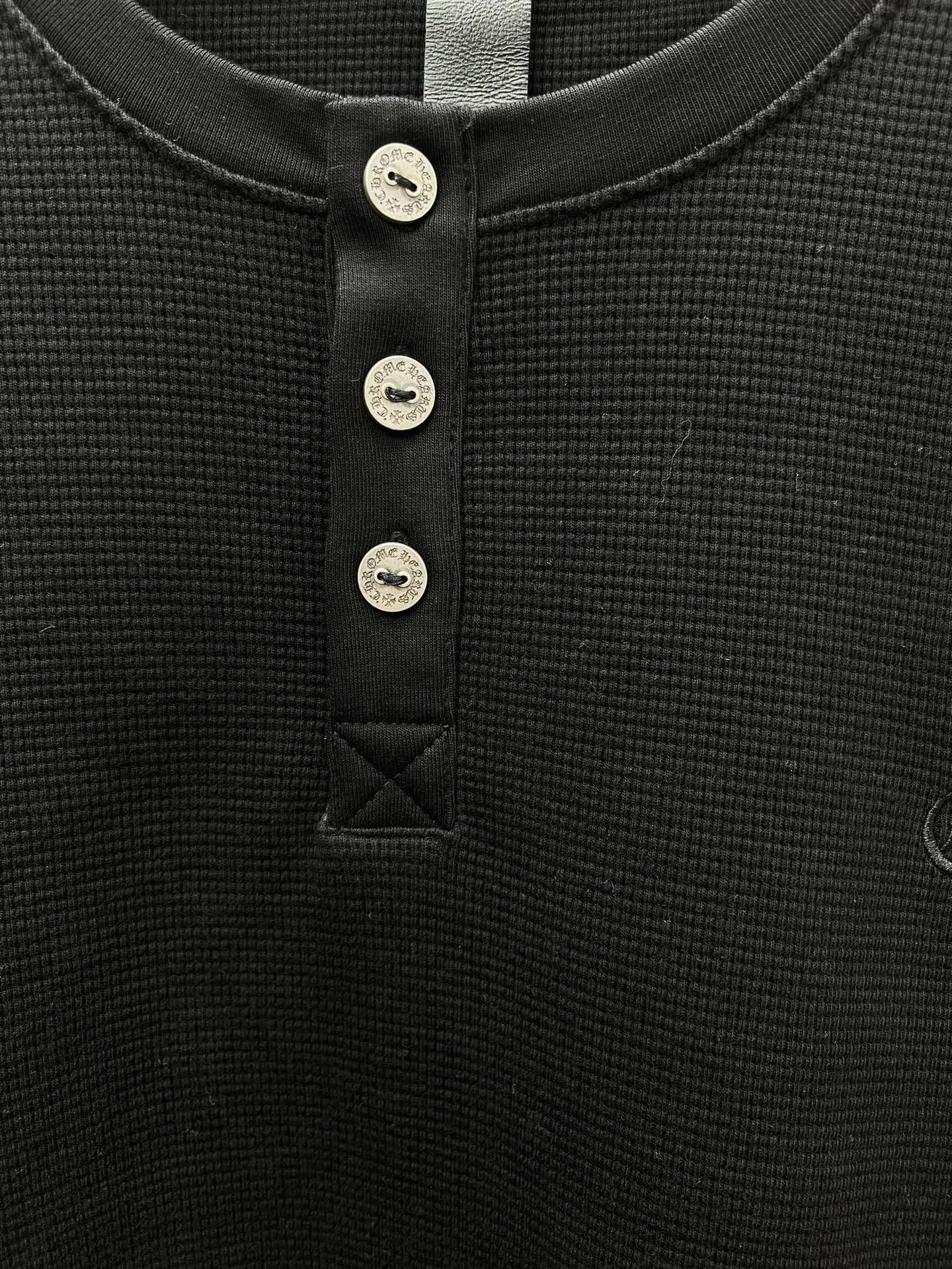 クロエ25SSサンスクリットヘンリーネックワッフルセーター黒 - 画像 (7)