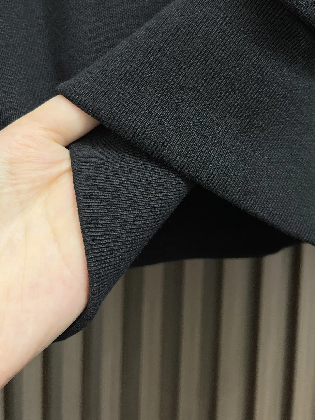 Givenchy ブラック刺繍花冠長袖ポロシャツ - 画像 (9)