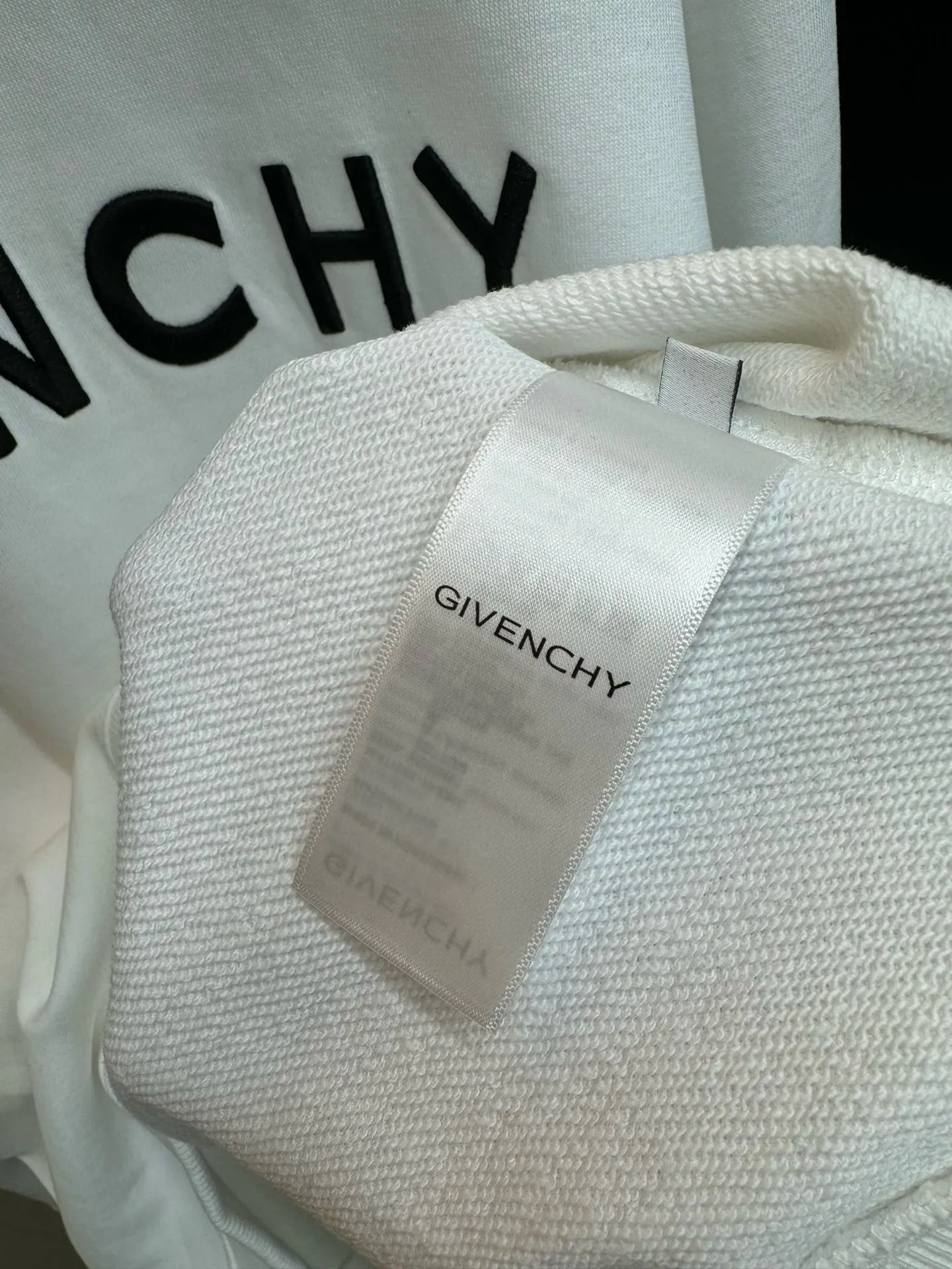 Givenchy ホワイト ロゴバックプリント クルーネックスウェット - 画像 (6)