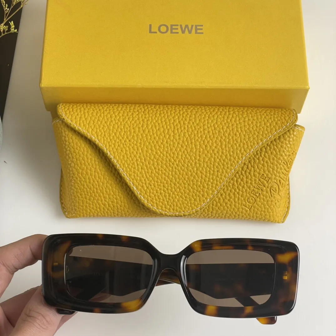 LOEWE新作黒アークサングラス - 画像 (4)