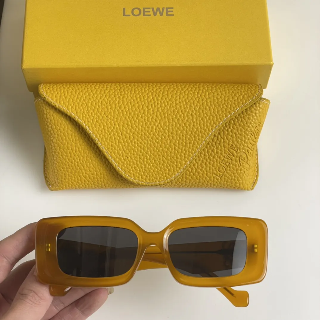 LOEWE新作黒アークサングラス - 画像 (6)