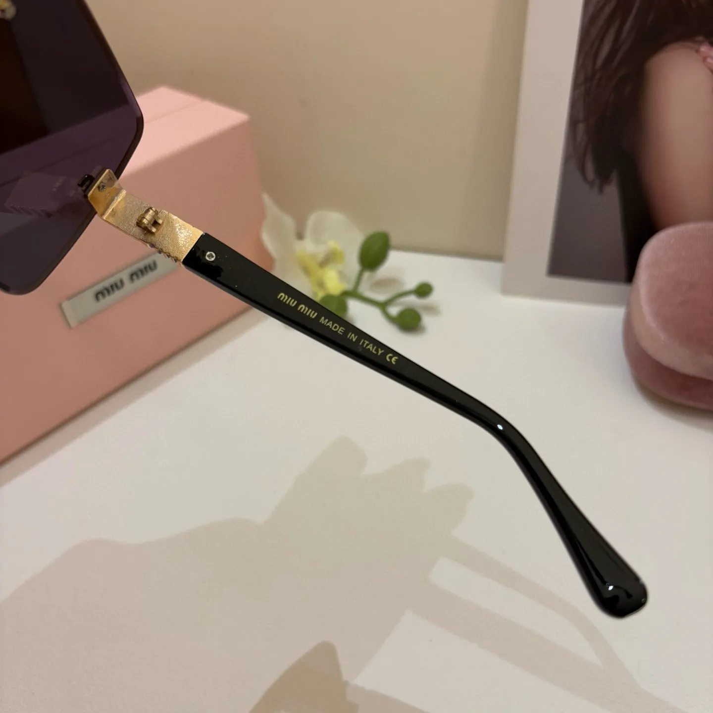 MIUMIU新作黒ファッションサングラス - 画像 (9)