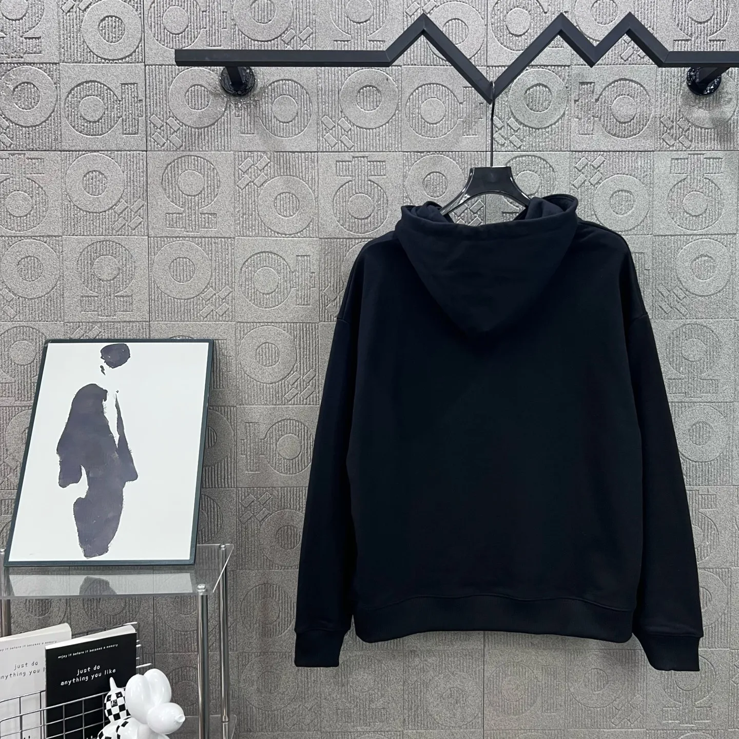 GUCCI 2025新しい黒のブロック体スウェットシャツ - 画像 (4)