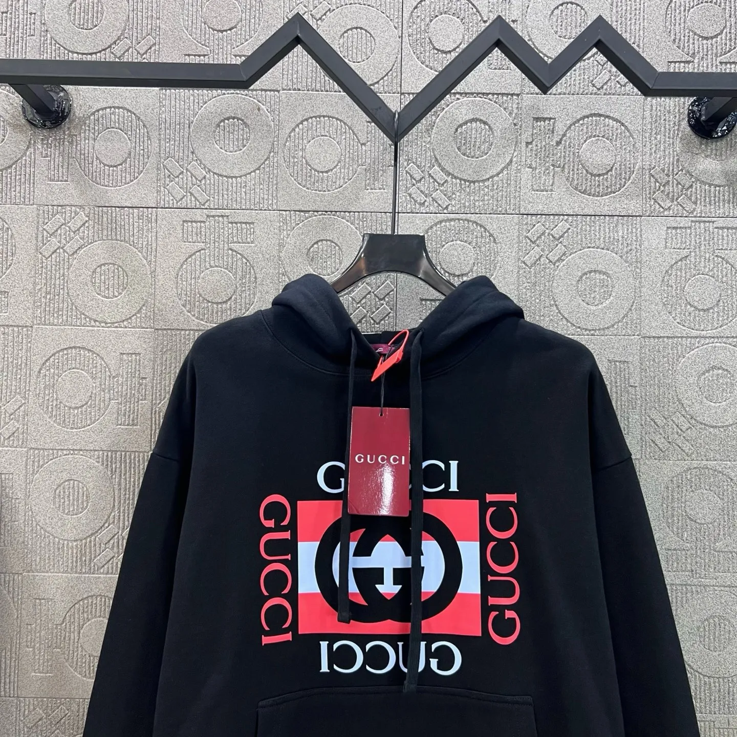 GUCCI 2025新しい黒のブロック体スウェットシャツ - 画像 (5)