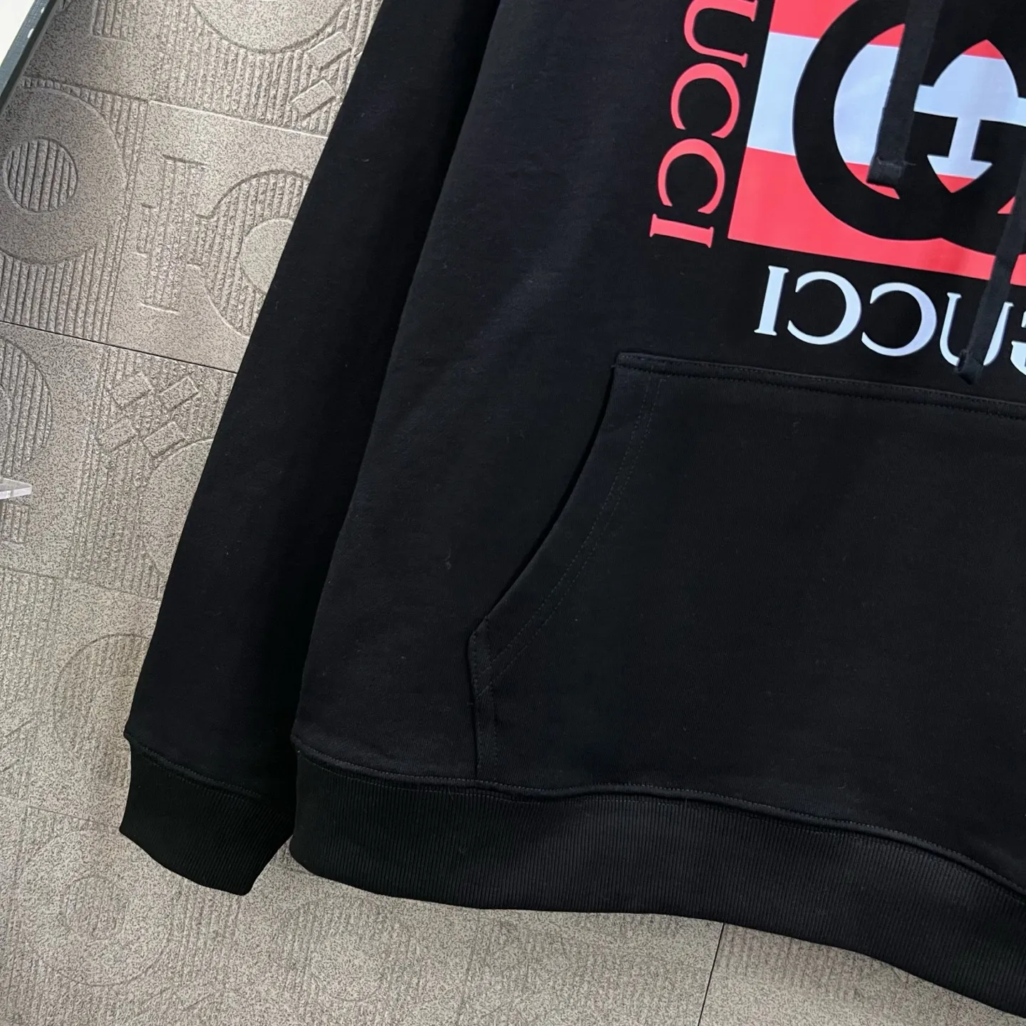 GUCCI 2025新しい黒のブロック体スウェットシャツ - 画像 (10)