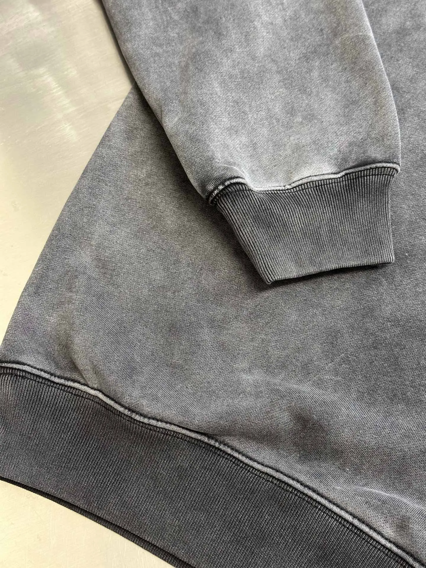 Gucci グレー パッチワーク刺繍スウェット - 画像 (7)