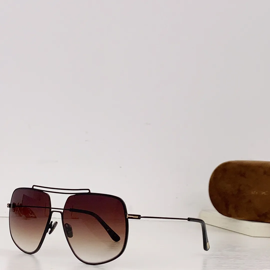 TOM FORD新作黒アークサングラスFT0927 - 画像 (7)