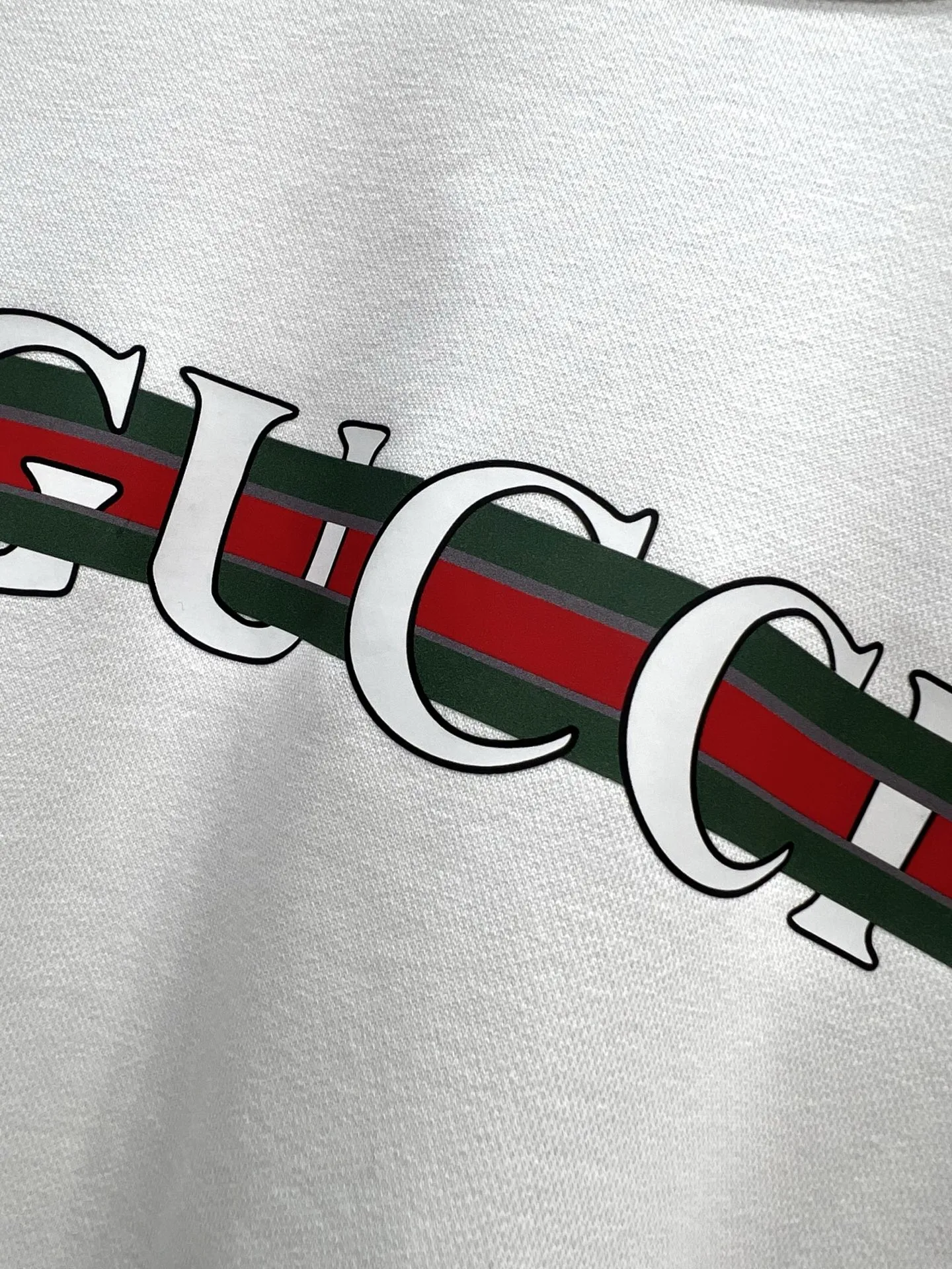 Gucci 白黒カラーロゴプリントラグランセーター - 画像 (5)