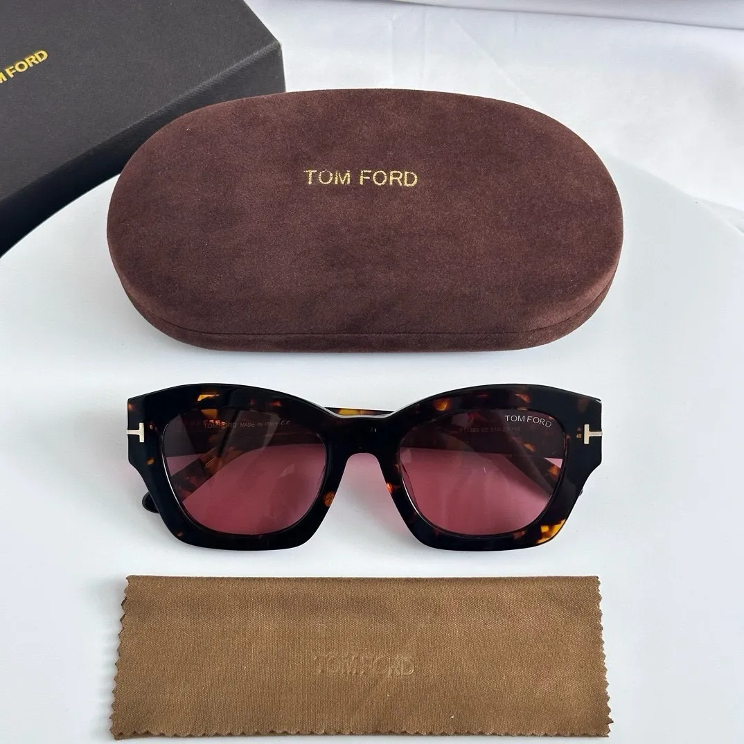 TOM FORD 新作黒アークサングラス - 画像 (3)