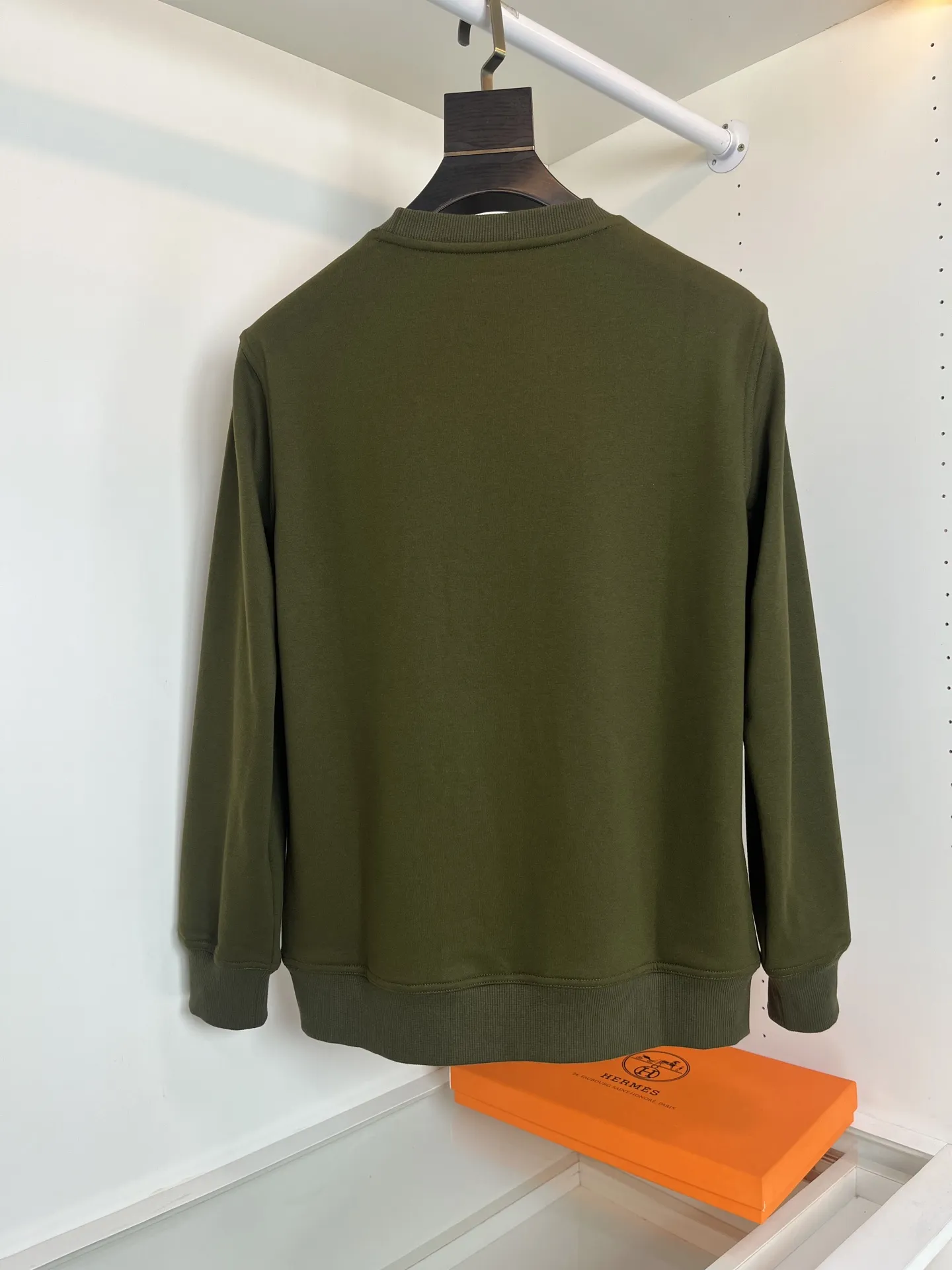 エルメス2025秋冬グリーン Crew Neckスウェット - 画像 (3)