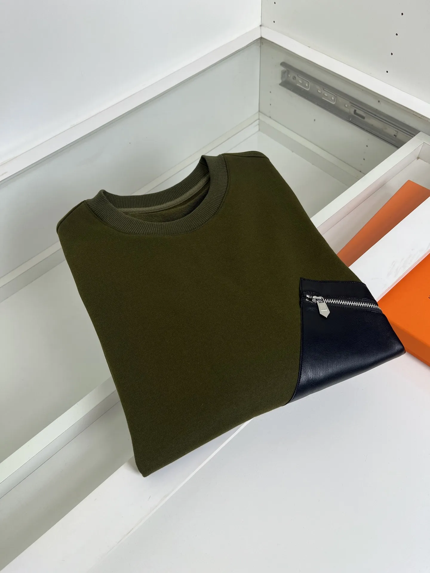 エルメス2025秋冬グリーン Crew Neckスウェット - 画像 (9)