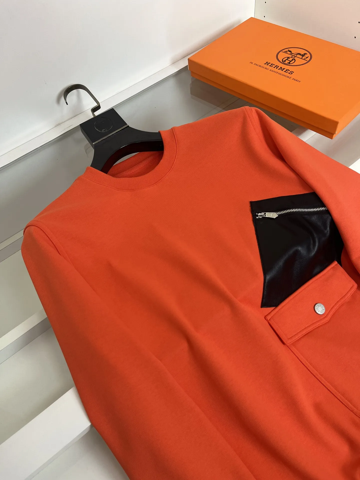 エルメス2025秋冬オレンジカラーセーター - 画像 (4)