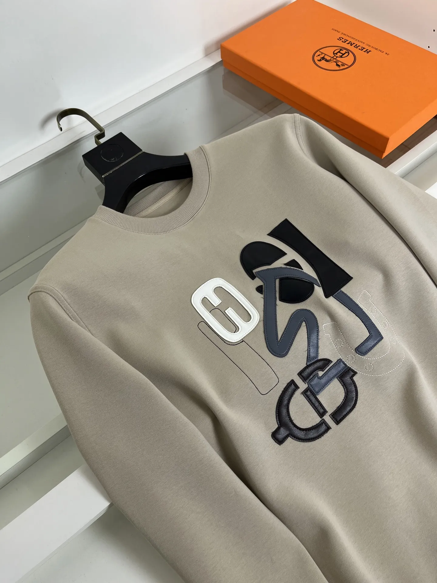 エルメス H Puzzle 黒 グレー カーキ セットアップ - 画像 (4)