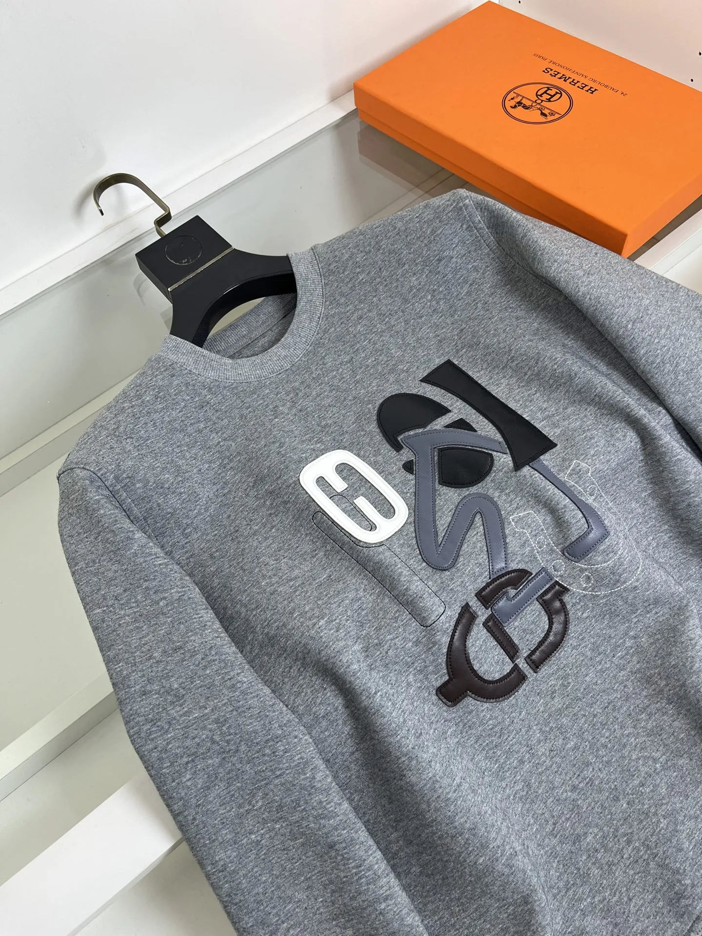 エルメス H Puzzle グレー セットアップスウェット - 画像 (4)