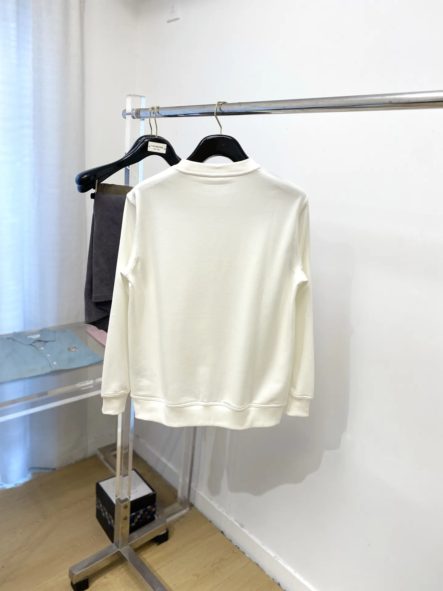 エルメス 2025新作スウェット ホワイト刺繍デザイン - 画像 (10)