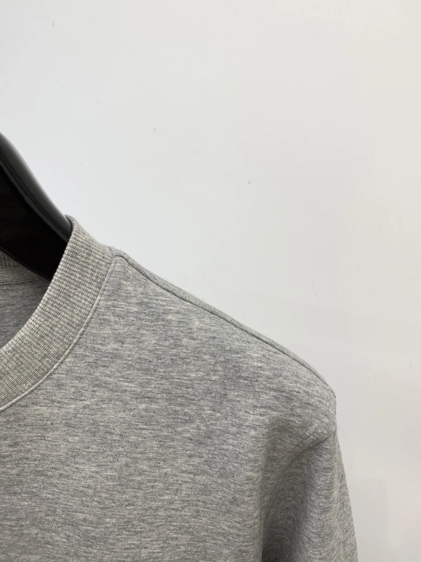 エルメス グレー刺繍ロゴ 2025新作スウェット - 画像 (4)