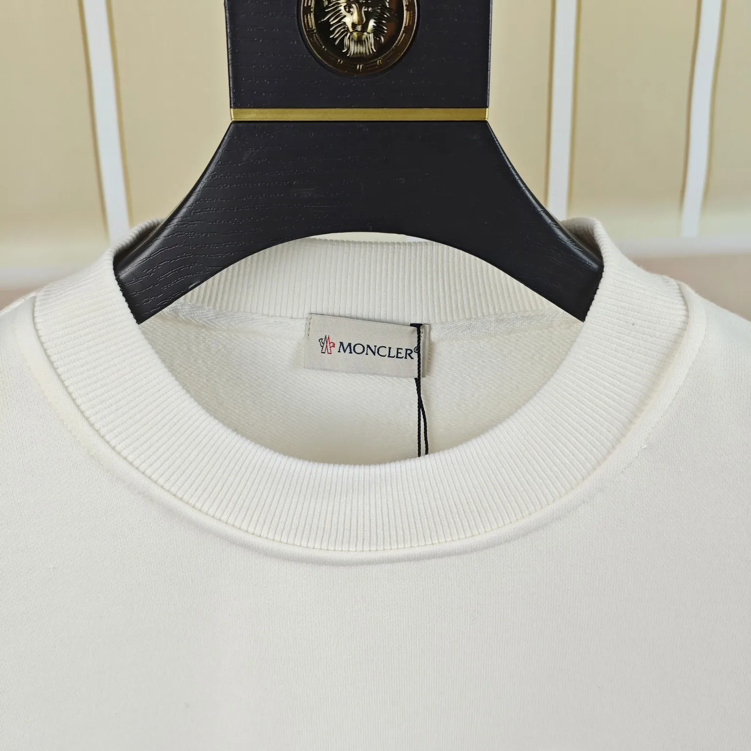 Moncler メンズホワイトカジュアルスウェットシャツ - 画像 (4)