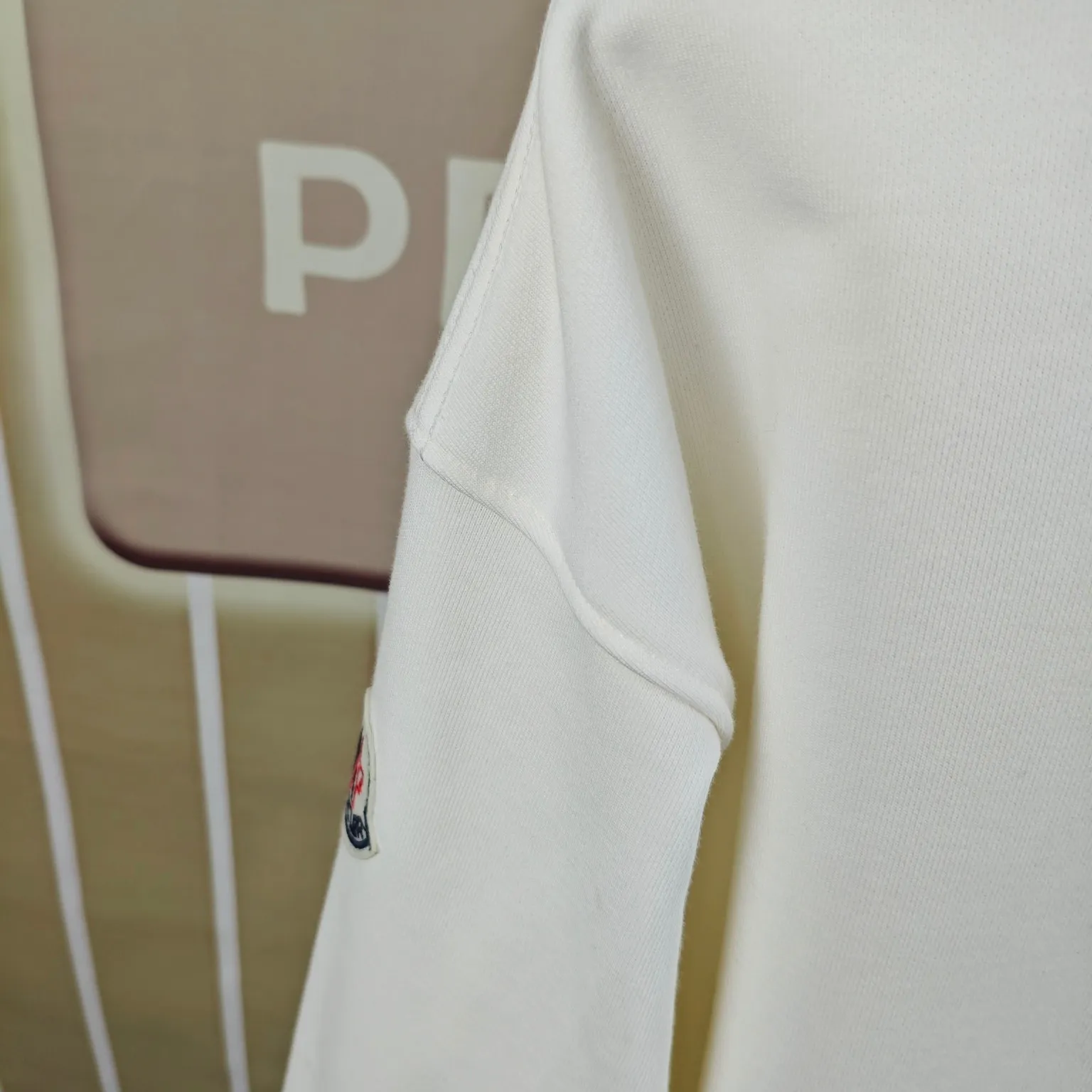 Moncler メンズホワイトカジュアルスウェットシャツ - 画像 (8)