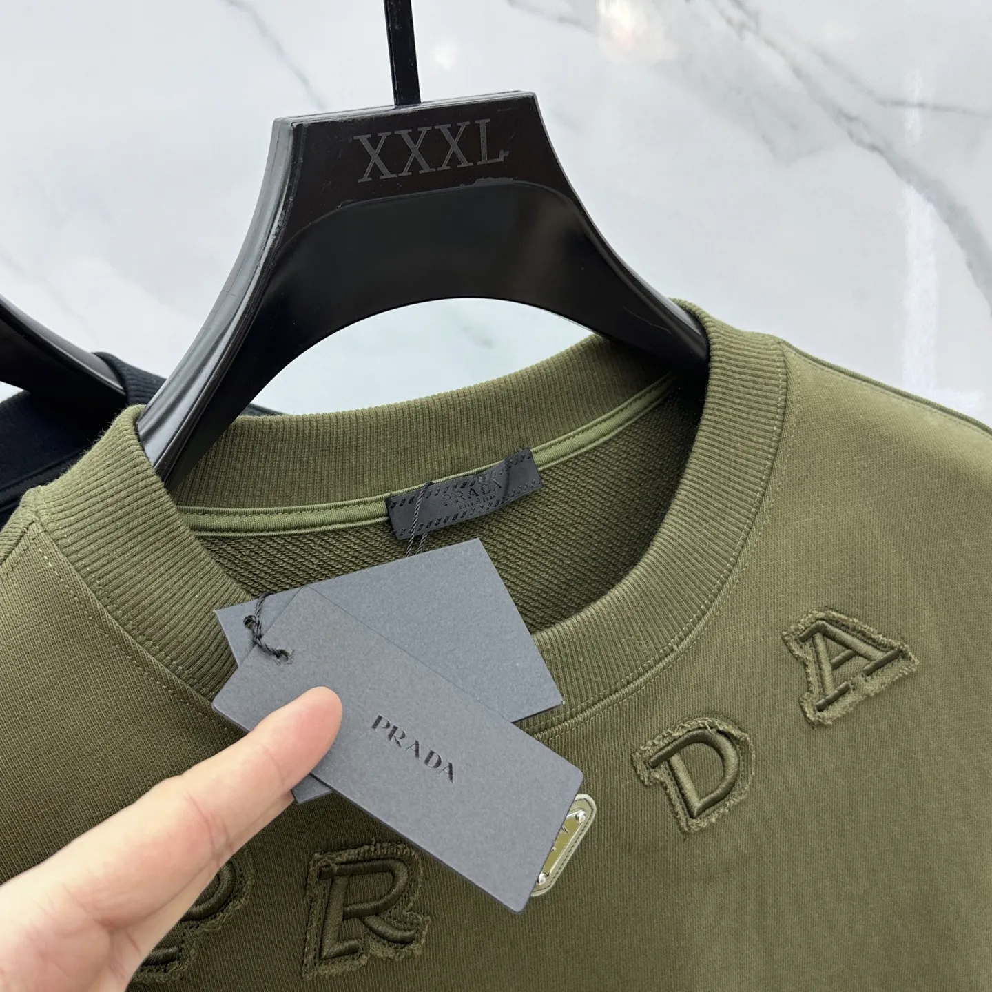 Prada 2025秋冬新品オリーブグリーン - 画像 (6)