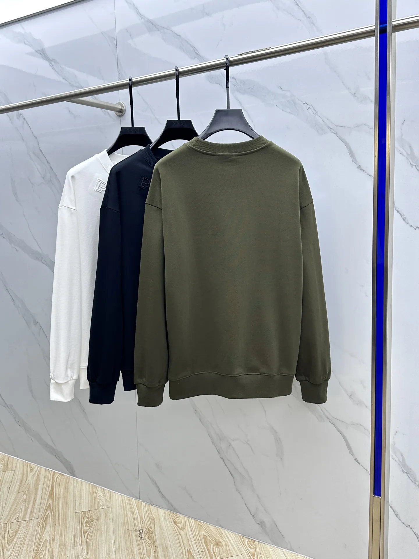 Prada 2025秋冬新品オリーブグリーン - 画像 (10)