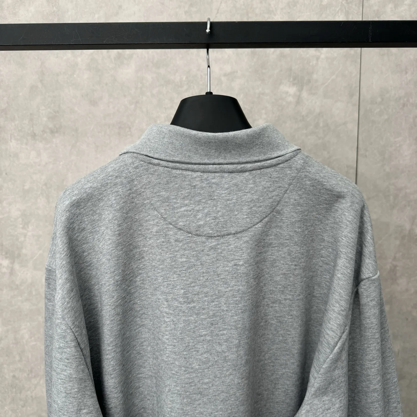 PRADA グレー刺繍POLOスウェットオーバーサイズ - 画像 (5)