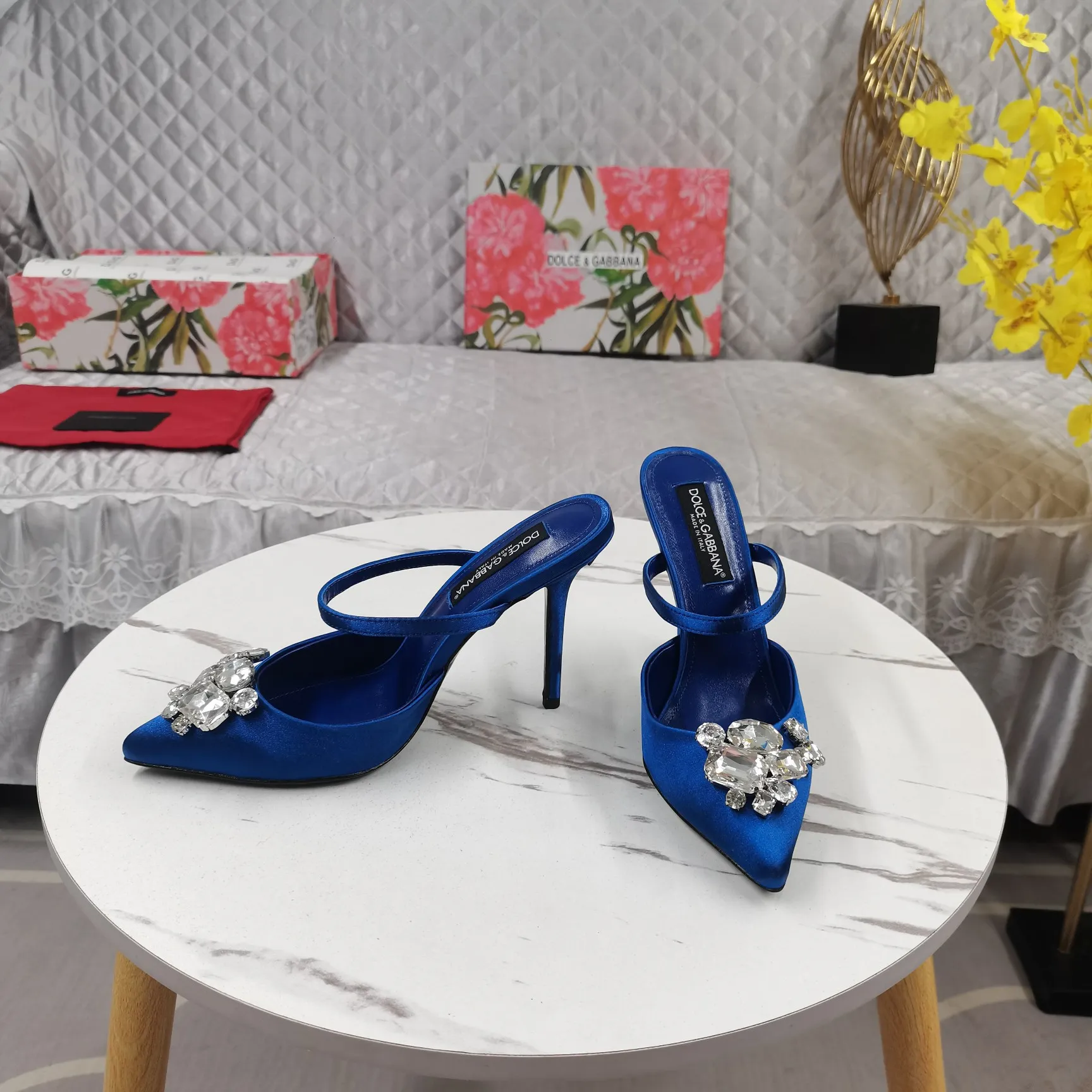Dolce&Gabbanaブルーサテン高ヒールサンダル - 画像 (8)